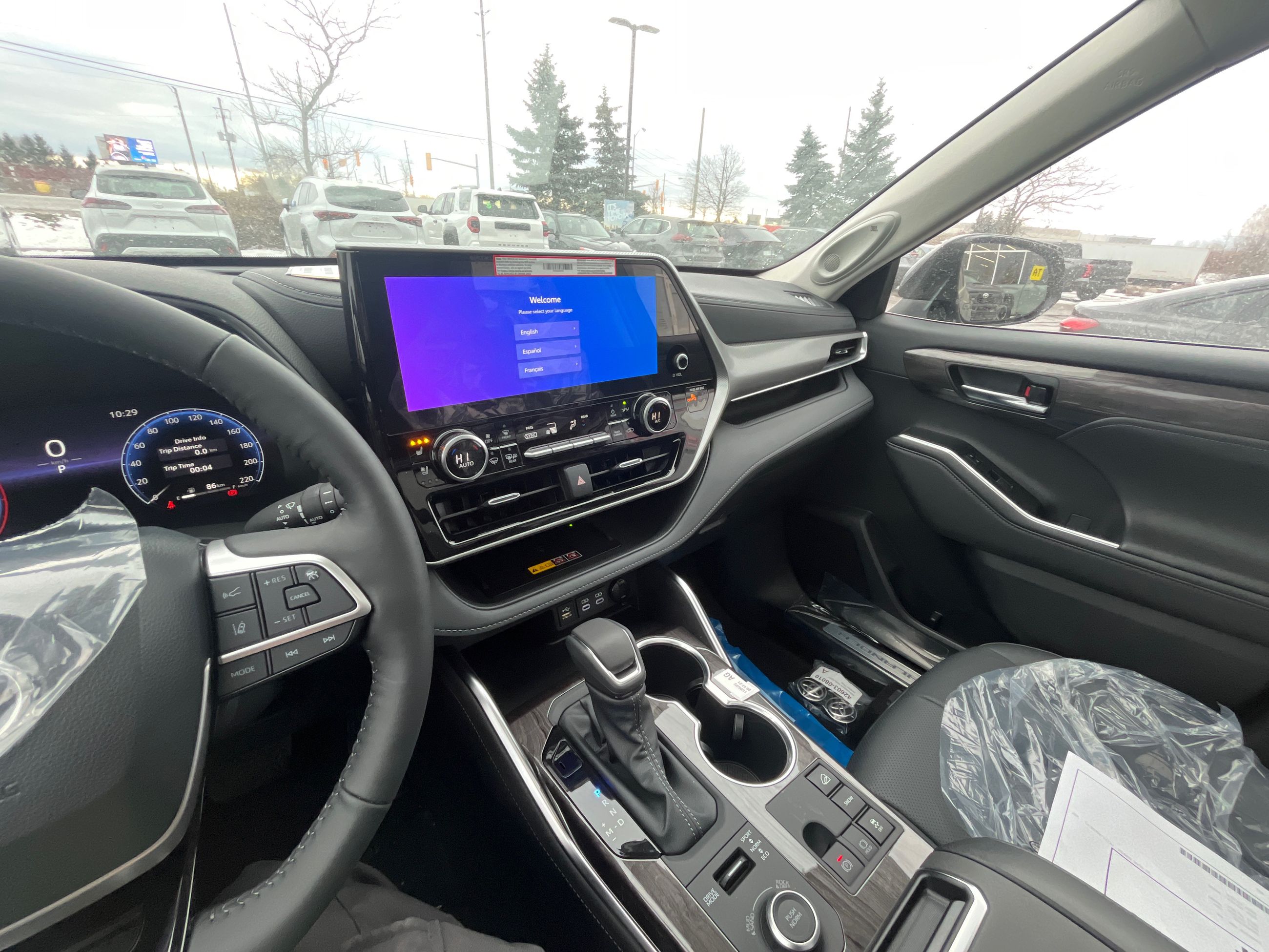 2026 Toyota Highlander in Bolton, Ontario