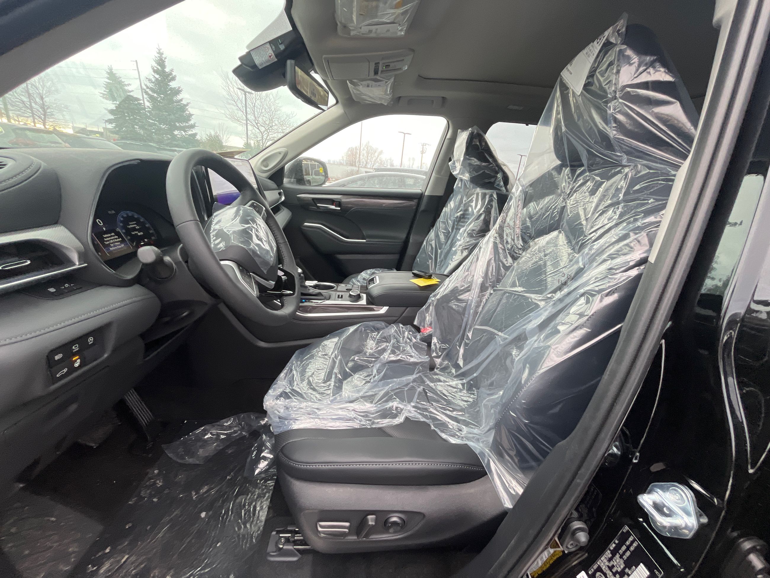 2026 Toyota Highlander in Bolton, Ontario