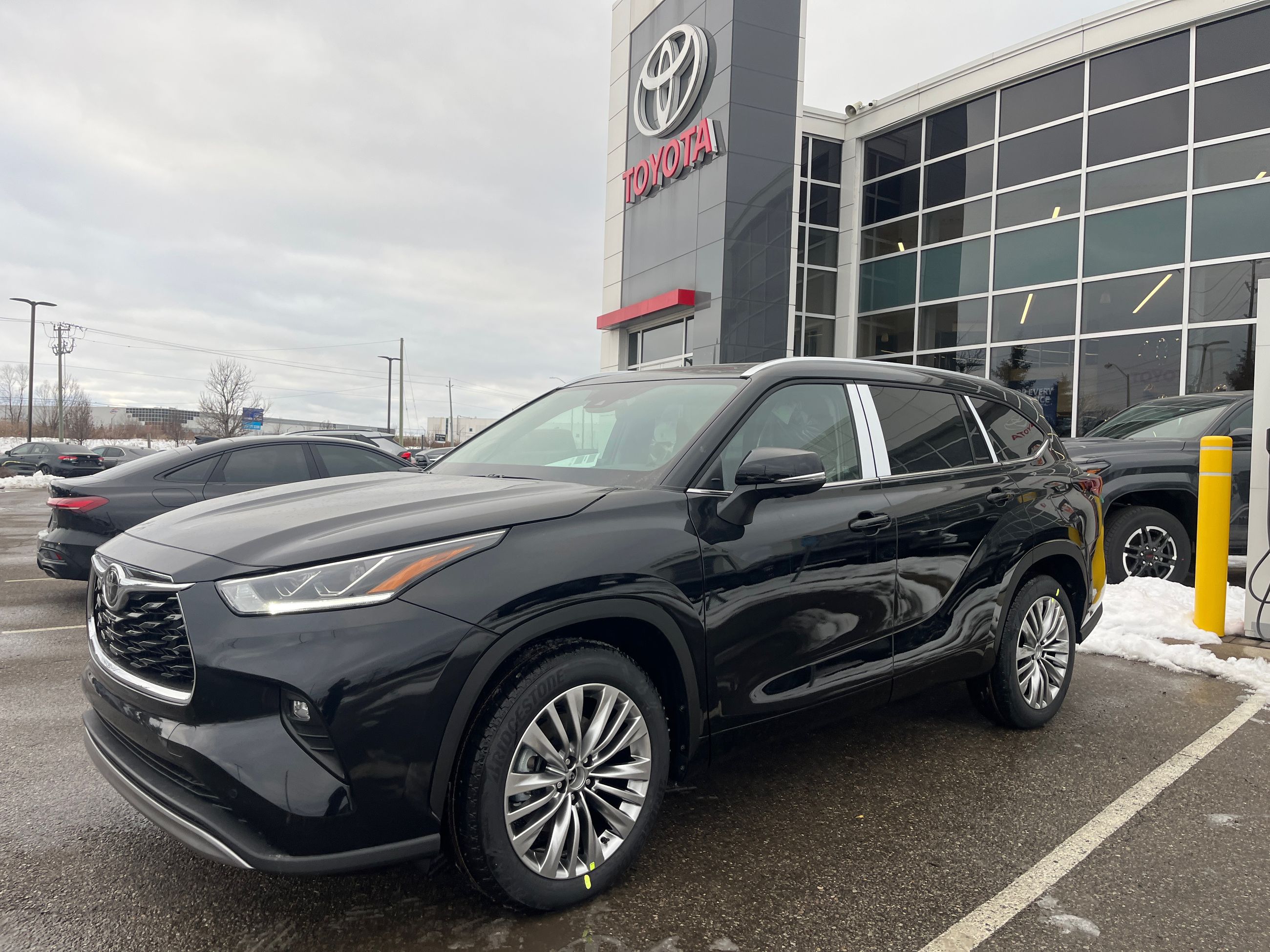 2026 Toyota Highlander in Bolton, Ontario