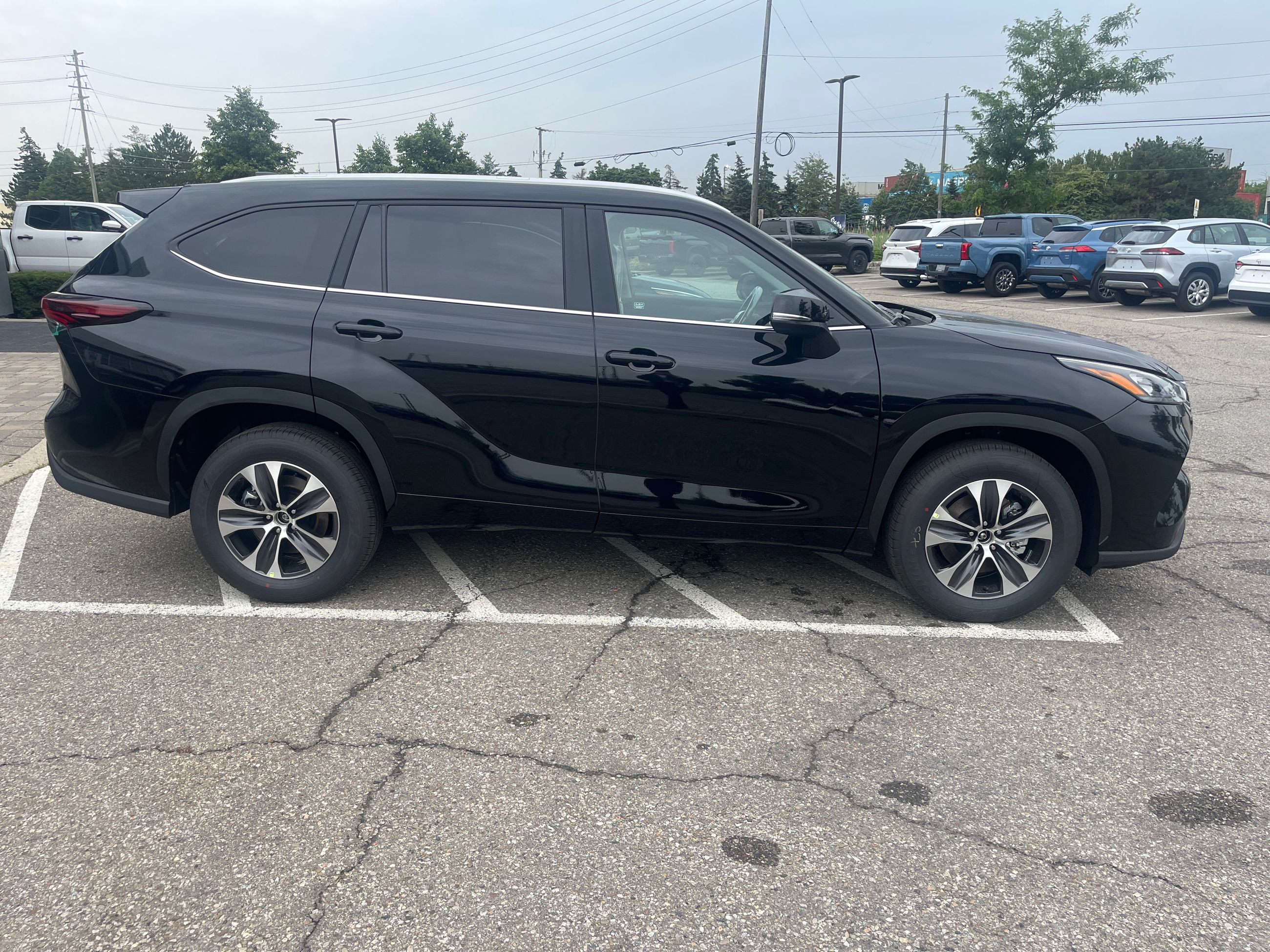 2026 Toyota Highlander in Bolton, Ontario