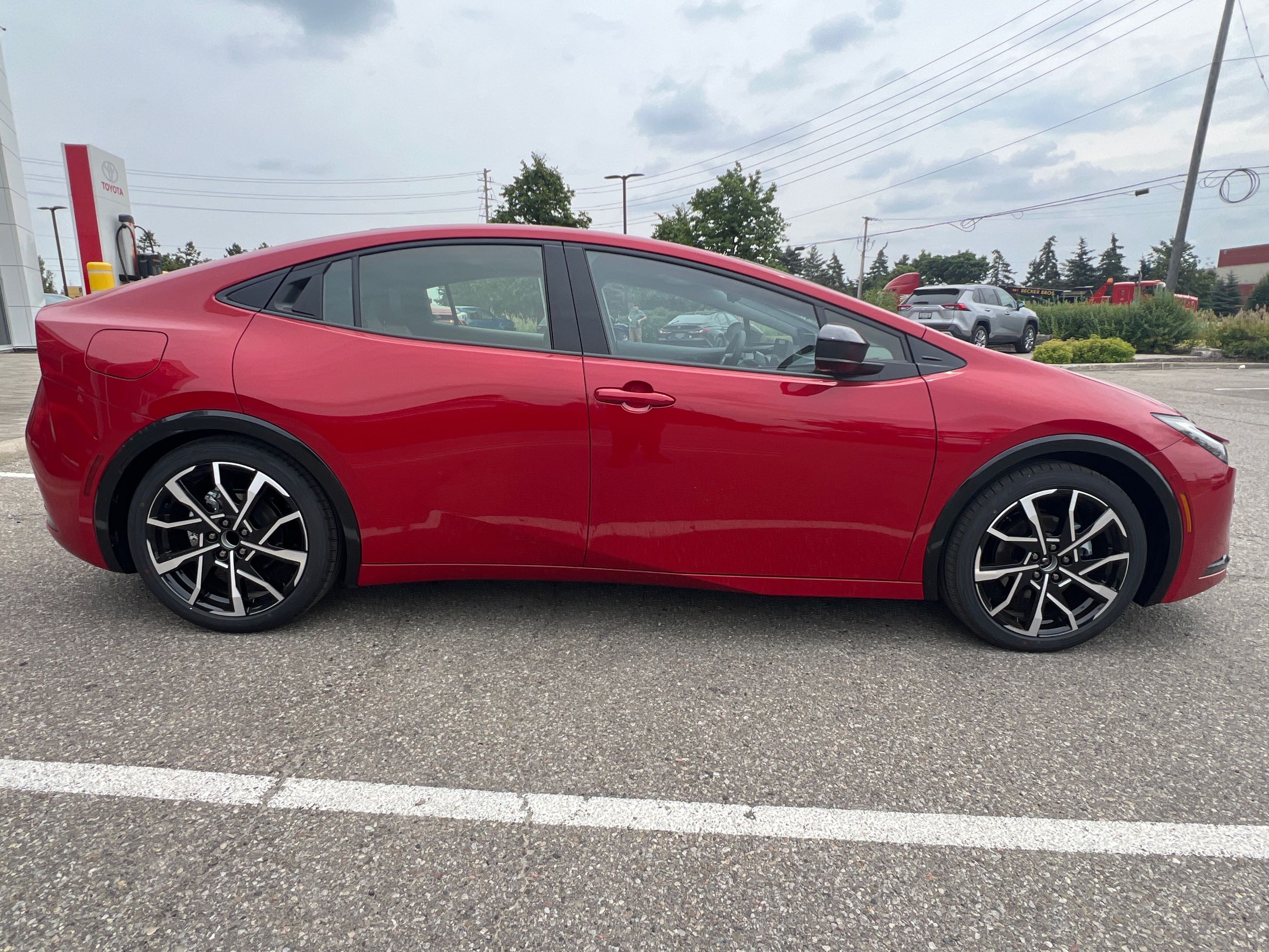 Toyota Prius Plug-in Hybrid  2025 à Bolton, Ontario