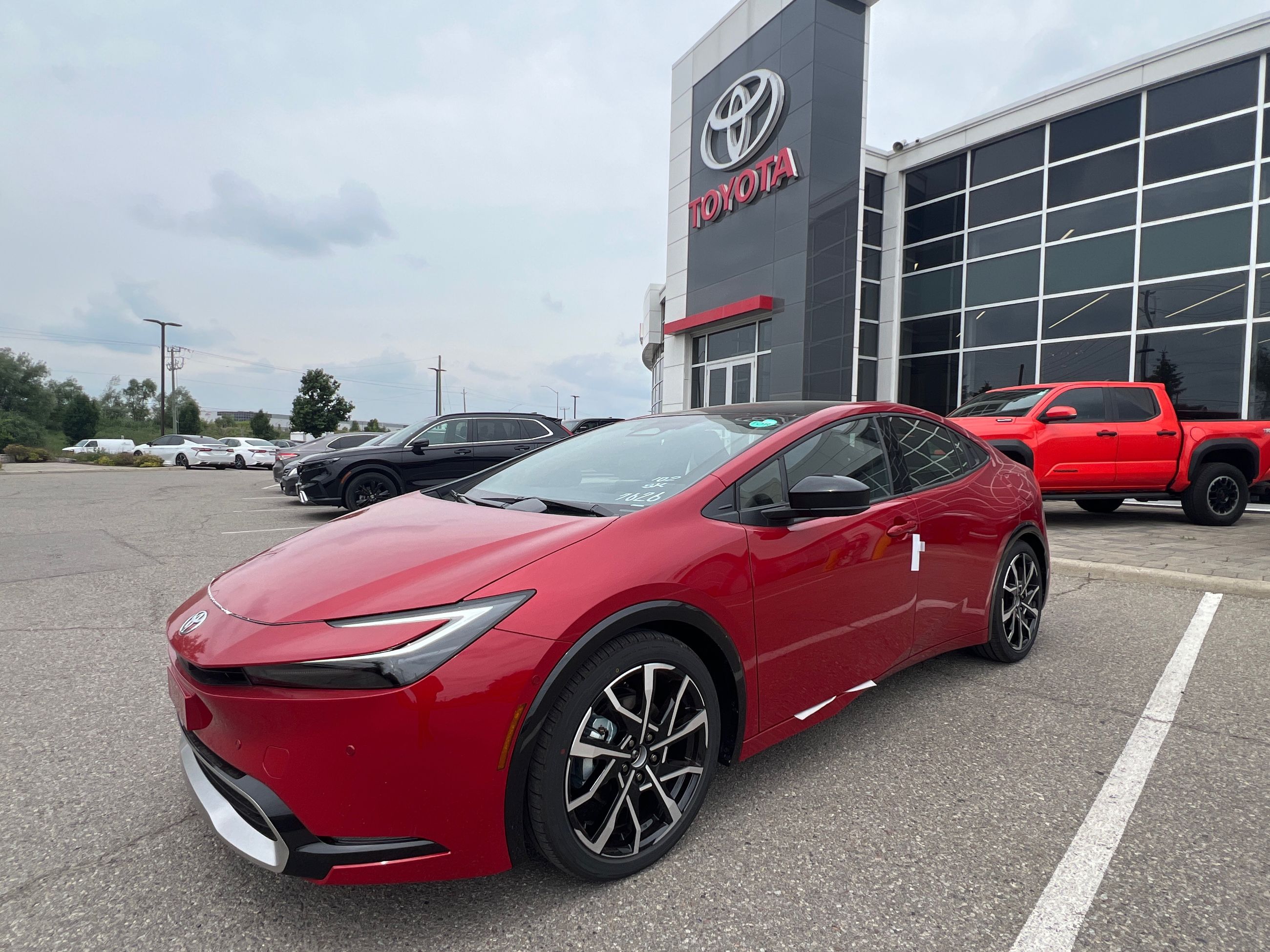 Toyota Prius Plug-in Hybrid  2025 à Bolton, Ontario