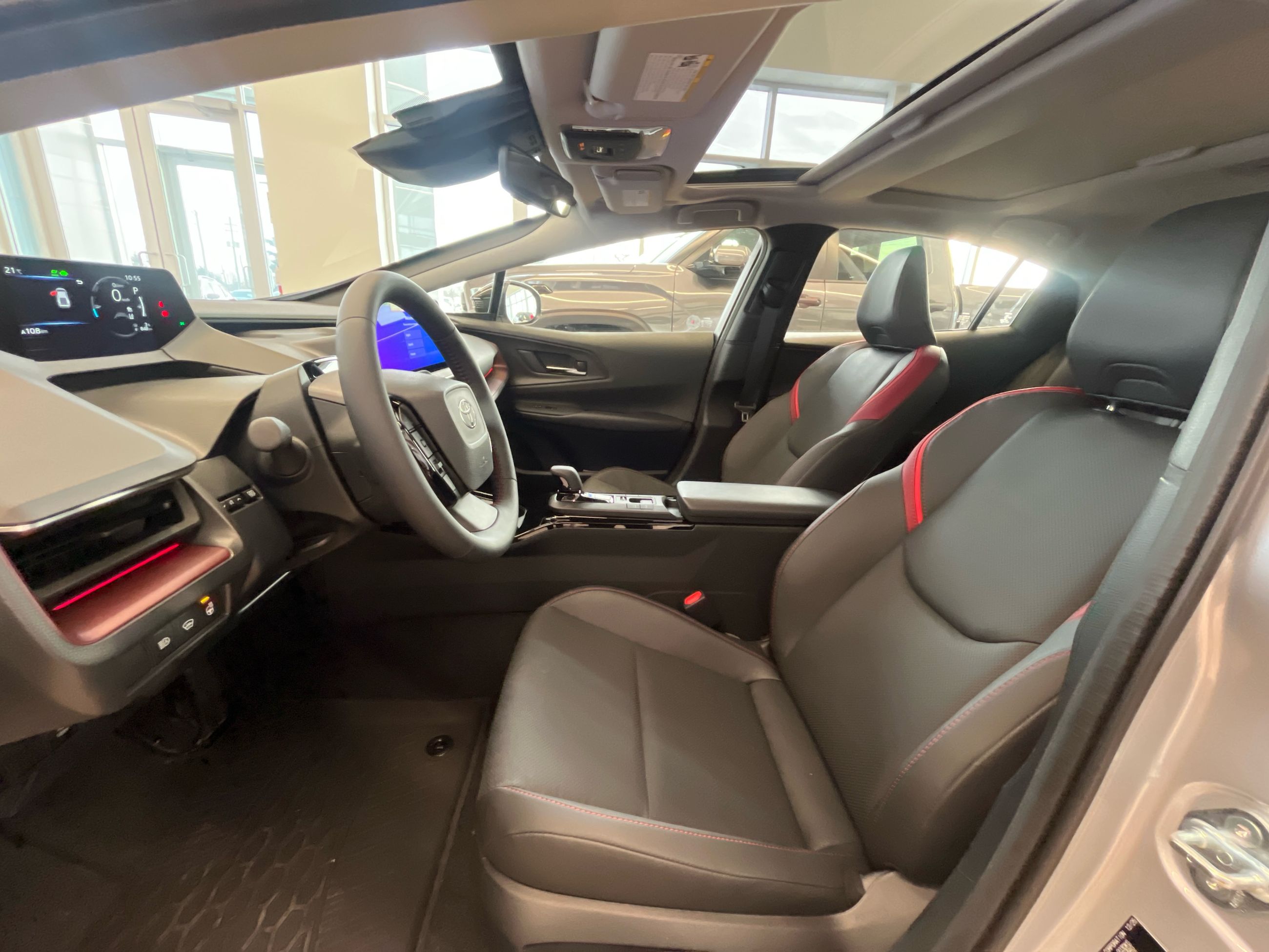 Toyota Prius Plug-in Hybrid  2026 à Bolton, Ontario