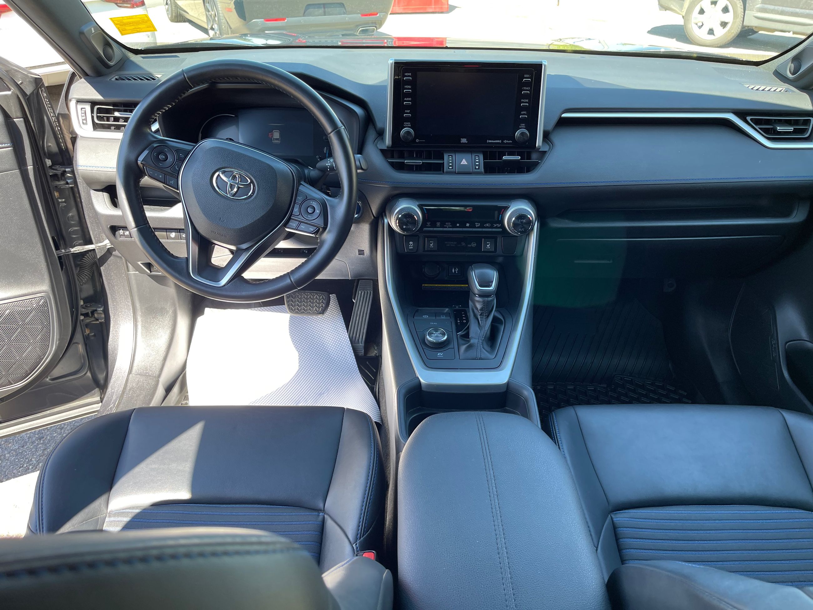 Toyota RAV4 Hybrid  2019 à Regina, Saskatchewan