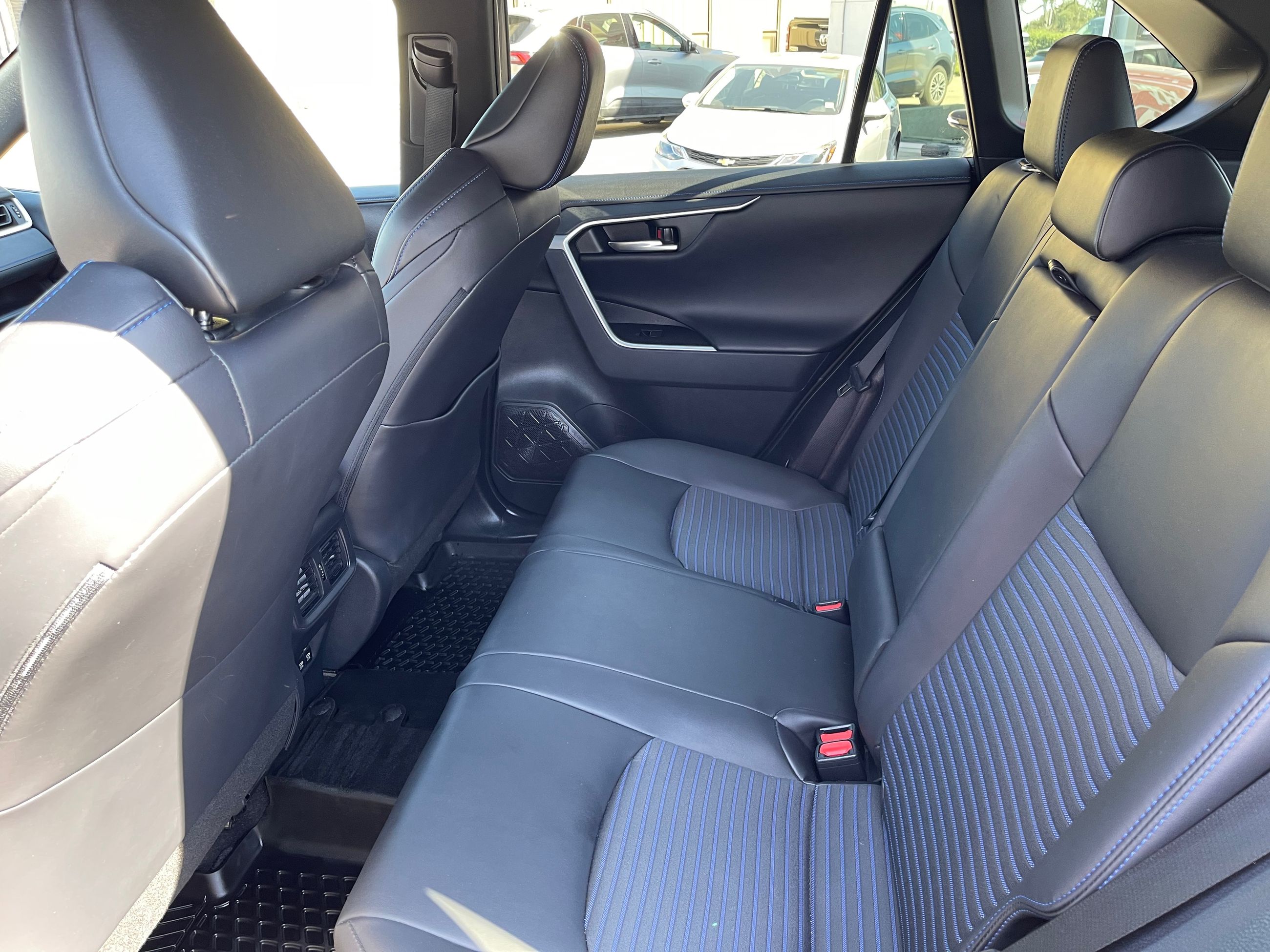 Toyota RAV4 Hybrid  2019 à Regina, Saskatchewan