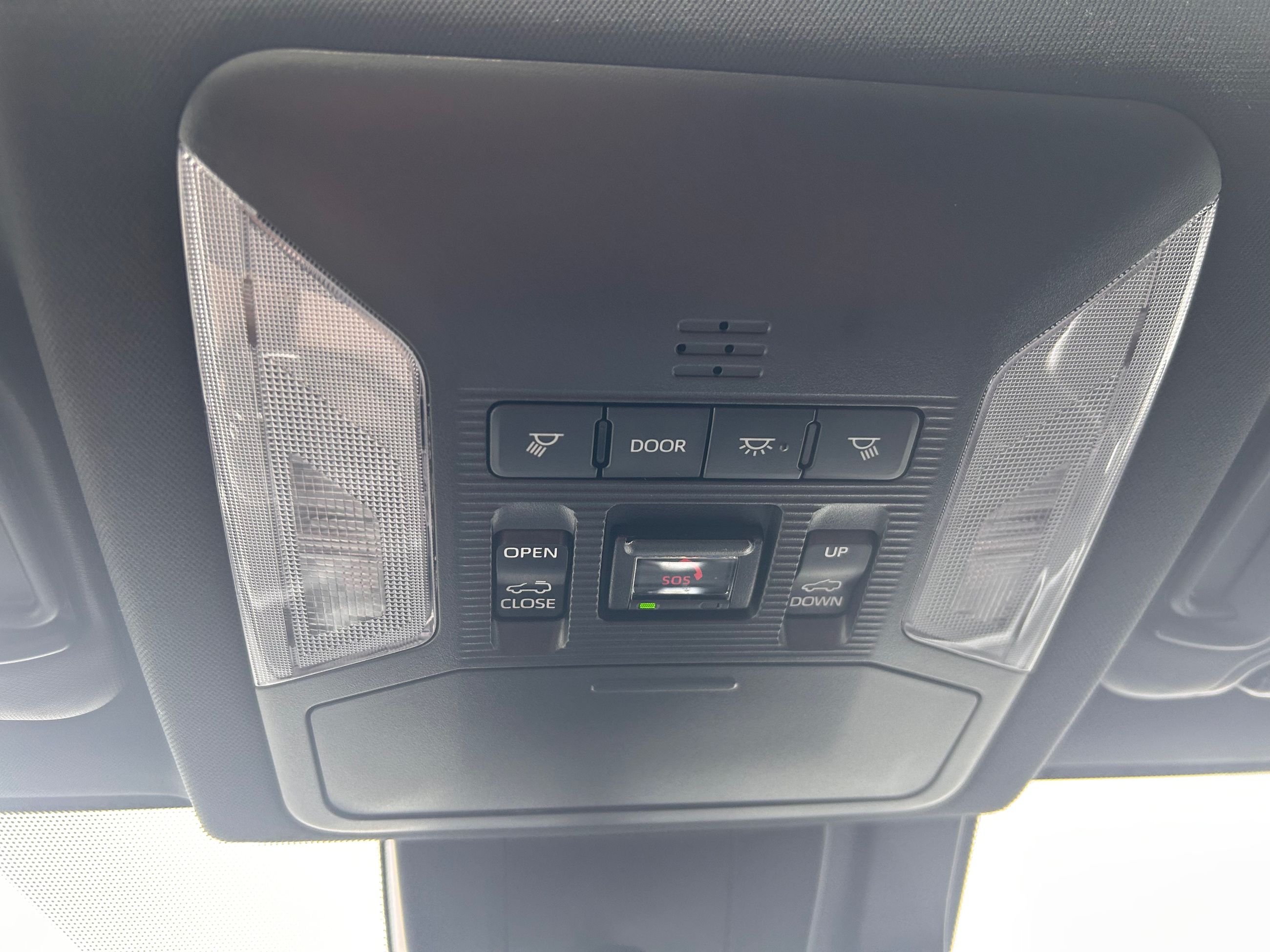 Toyota RAV4 Hybrid  2024 à Mississauga, Ontario