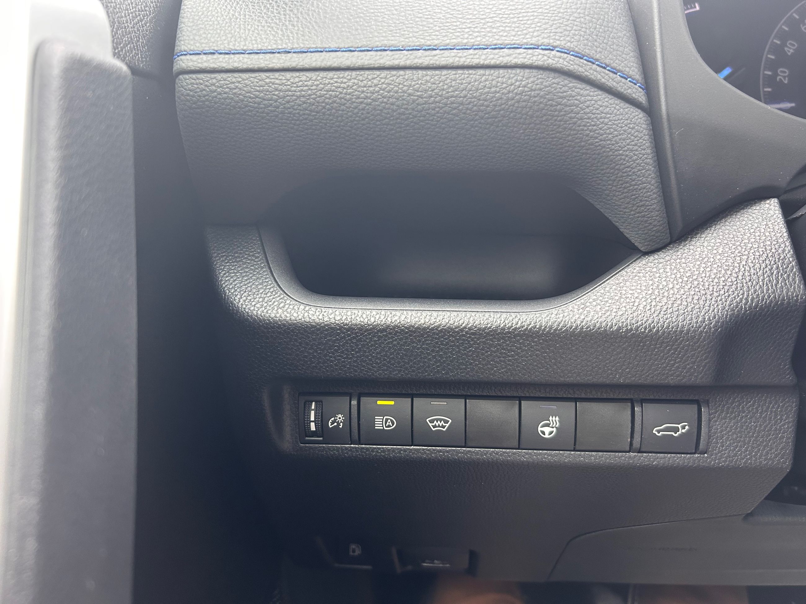 Toyota RAV4 Hybrid  2024 à Mississauga, Ontario