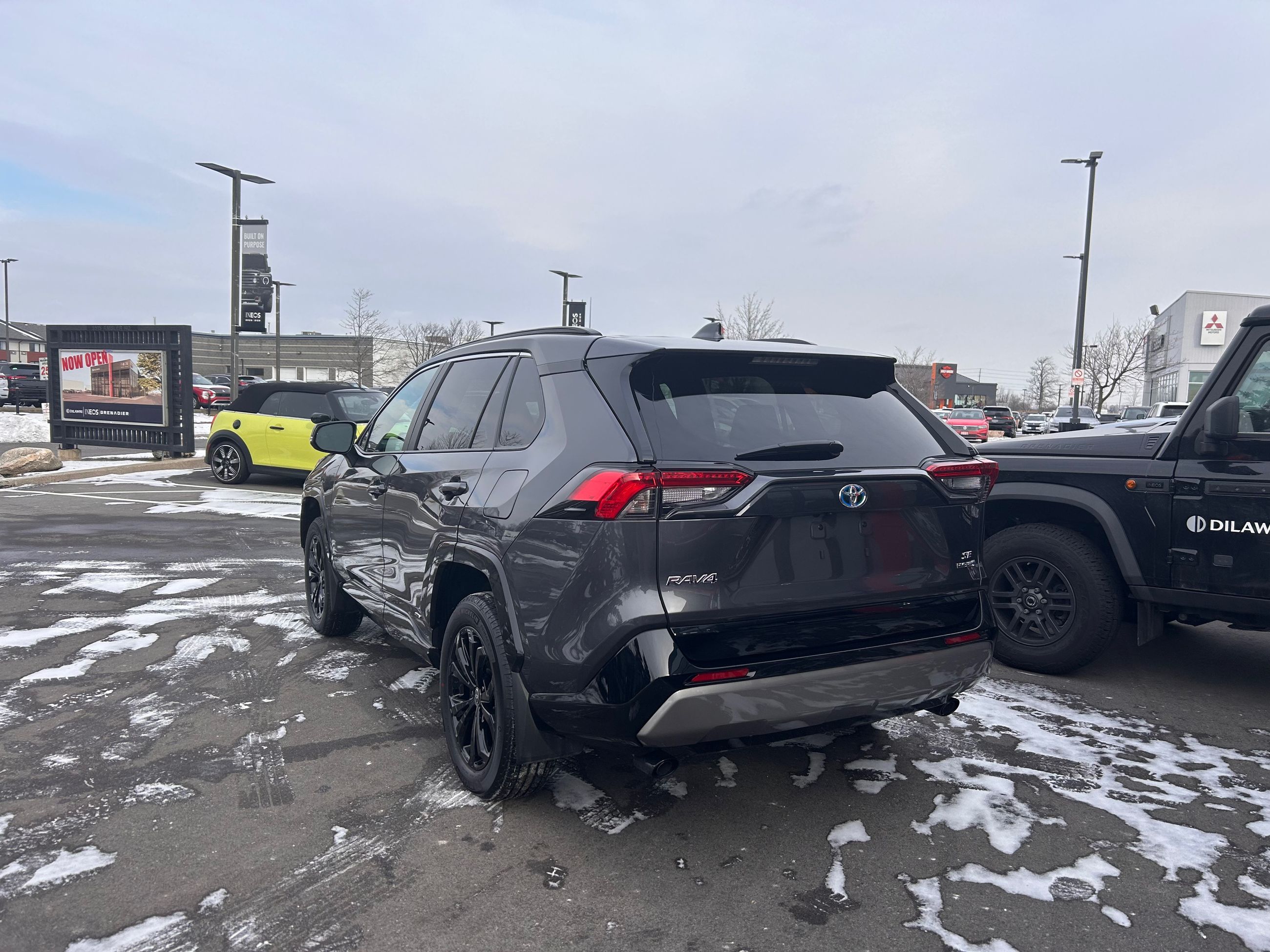 Toyota RAV4 Hybrid  2024 à Mississauga, Ontario