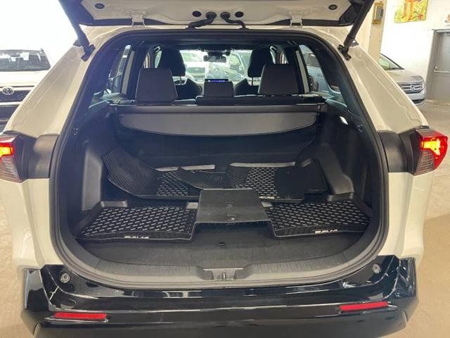 Toyota RAV4 Hybrid  2024 à Regina, Saskatchewan