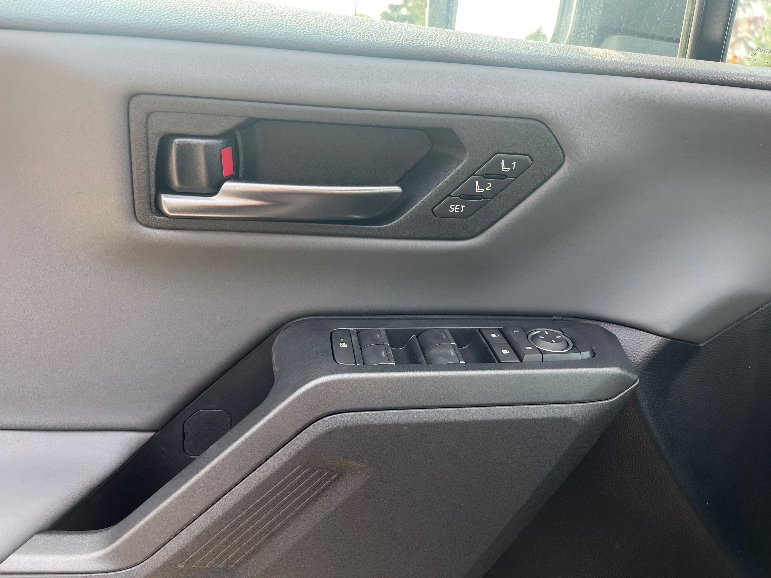 Toyota RAV4 Hybrid  2026 à Bolton, Ontario