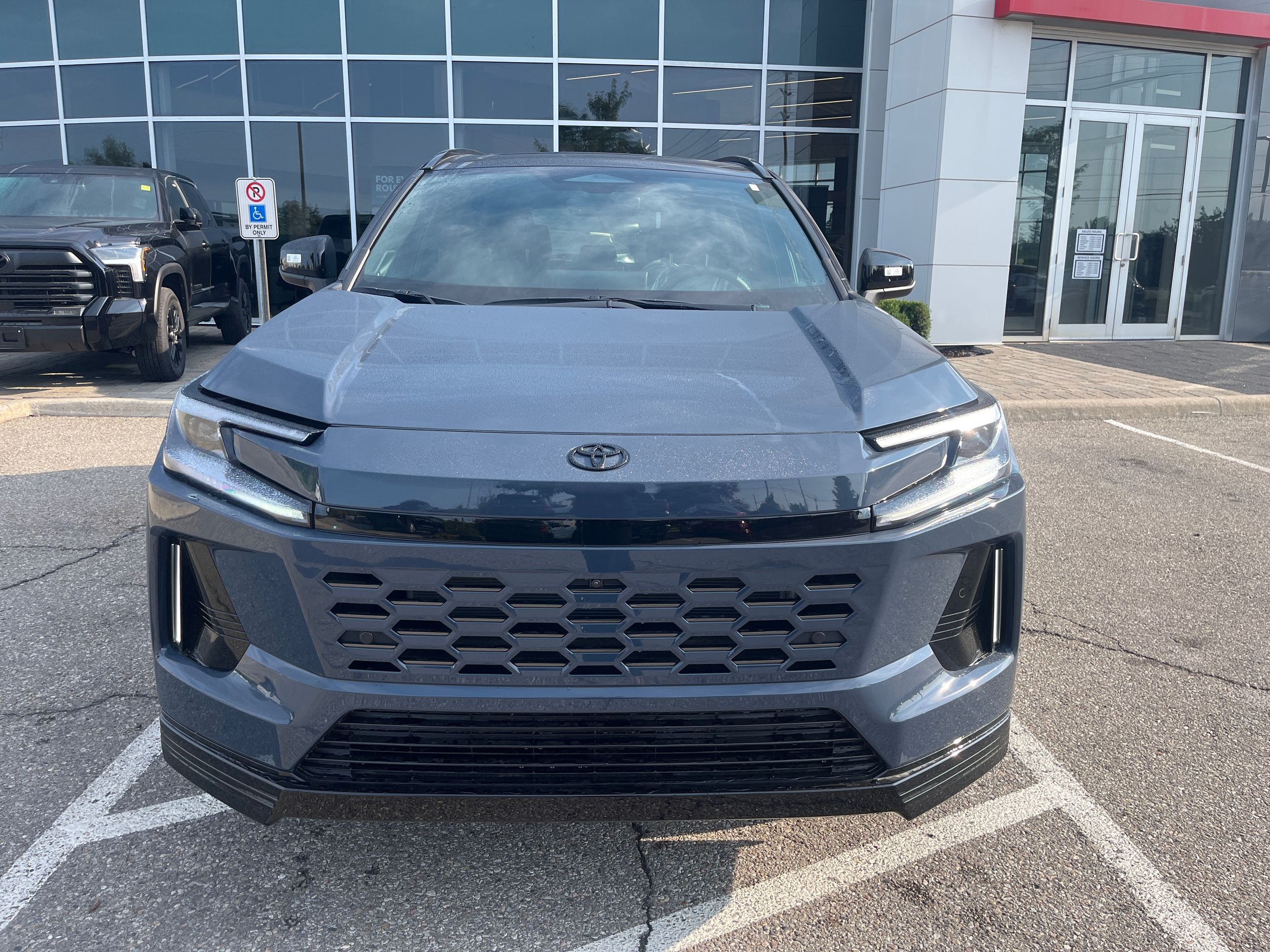 Toyota RAV4 Hybrid  2026 à Bolton, Ontario