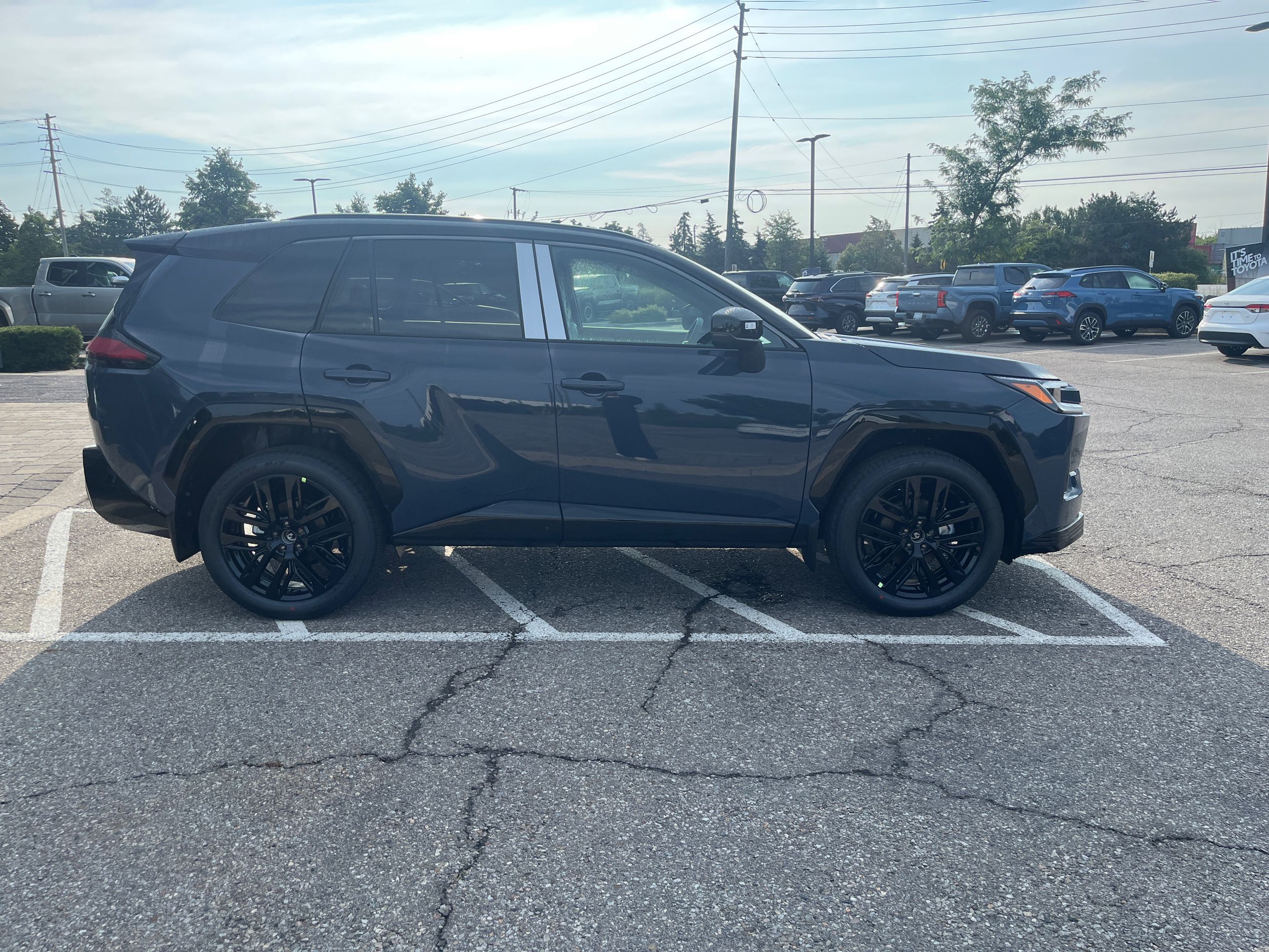 Toyota RAV4 Hybrid  2026 à Bolton, Ontario