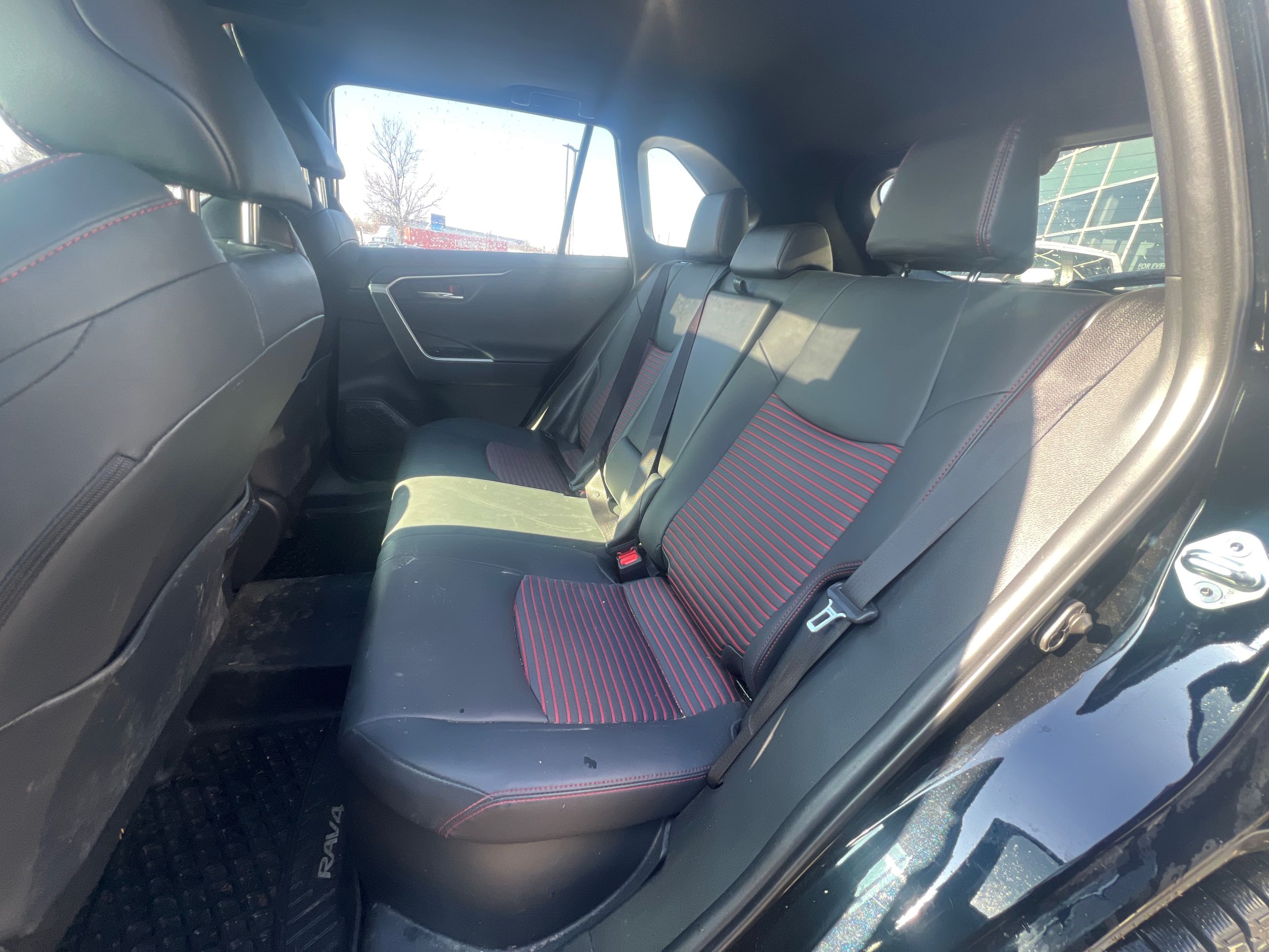 Toyota RAV4 Plug-in Hybrid  2024 à Bolton, Ontario