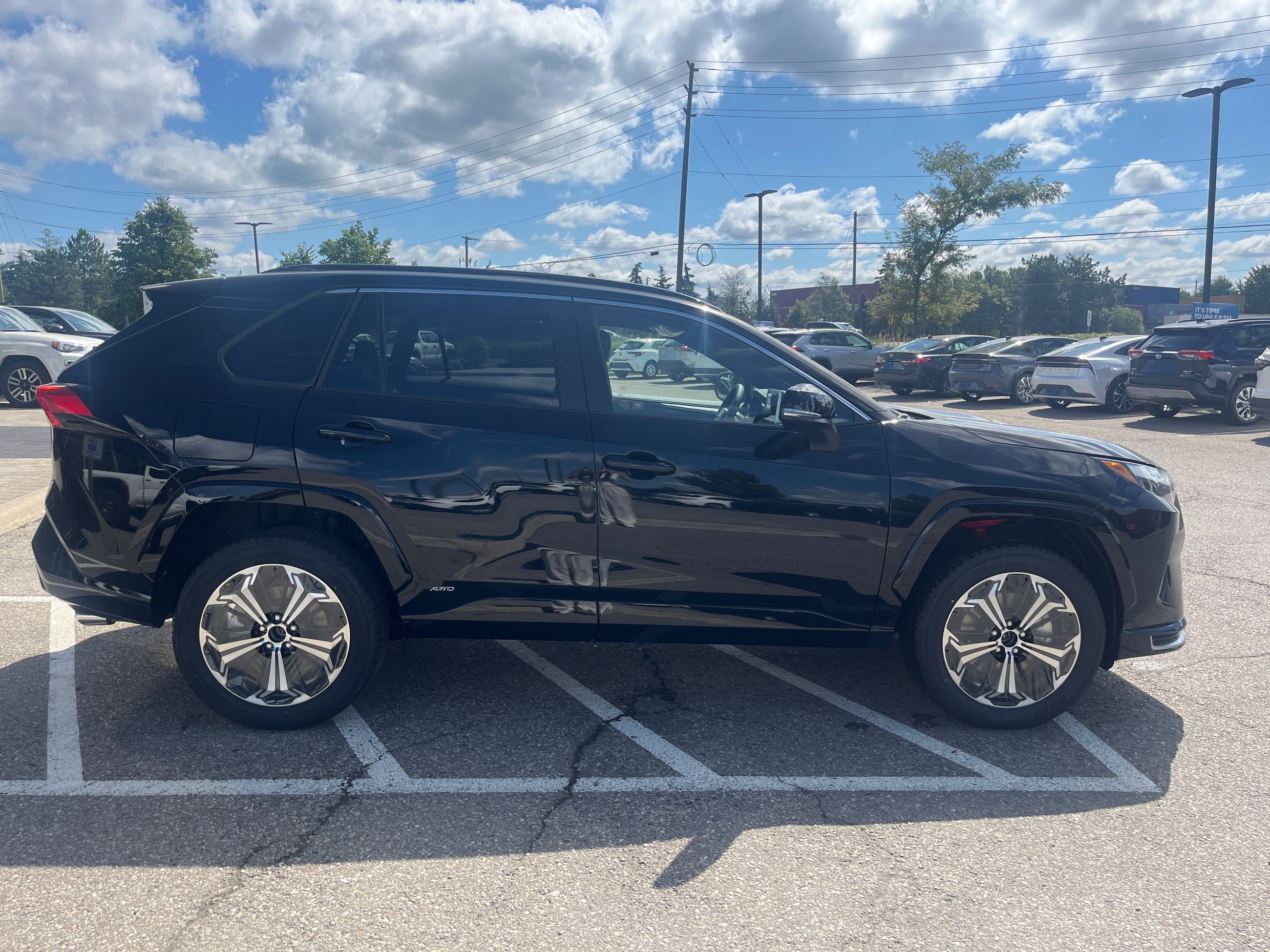 2025 Toyota RAV4 PLUG-IN HYBRID in Bolton, Ontario