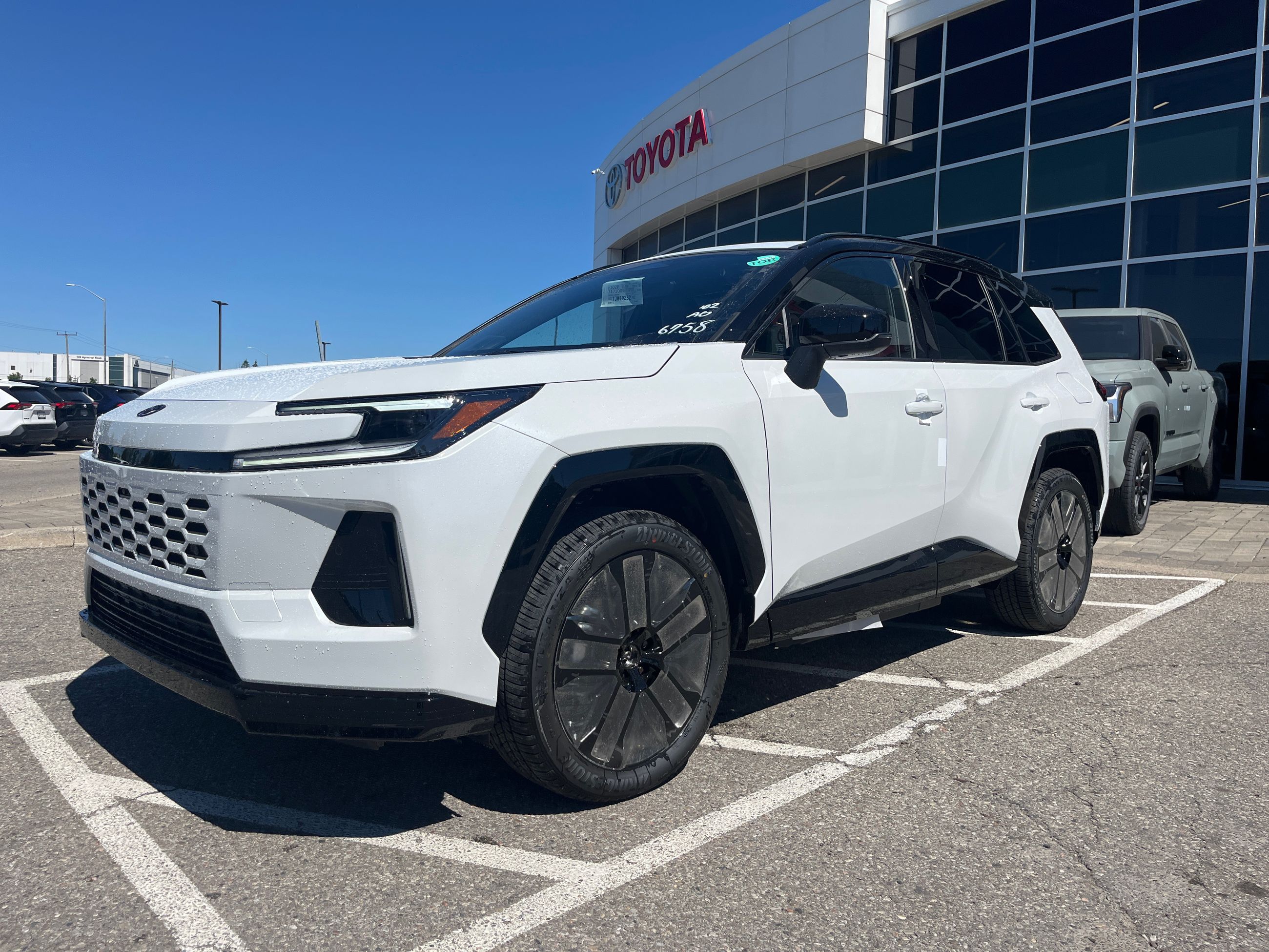 Toyota RAV4 Plug-in Hybrid  2026 à Bolton, Ontario