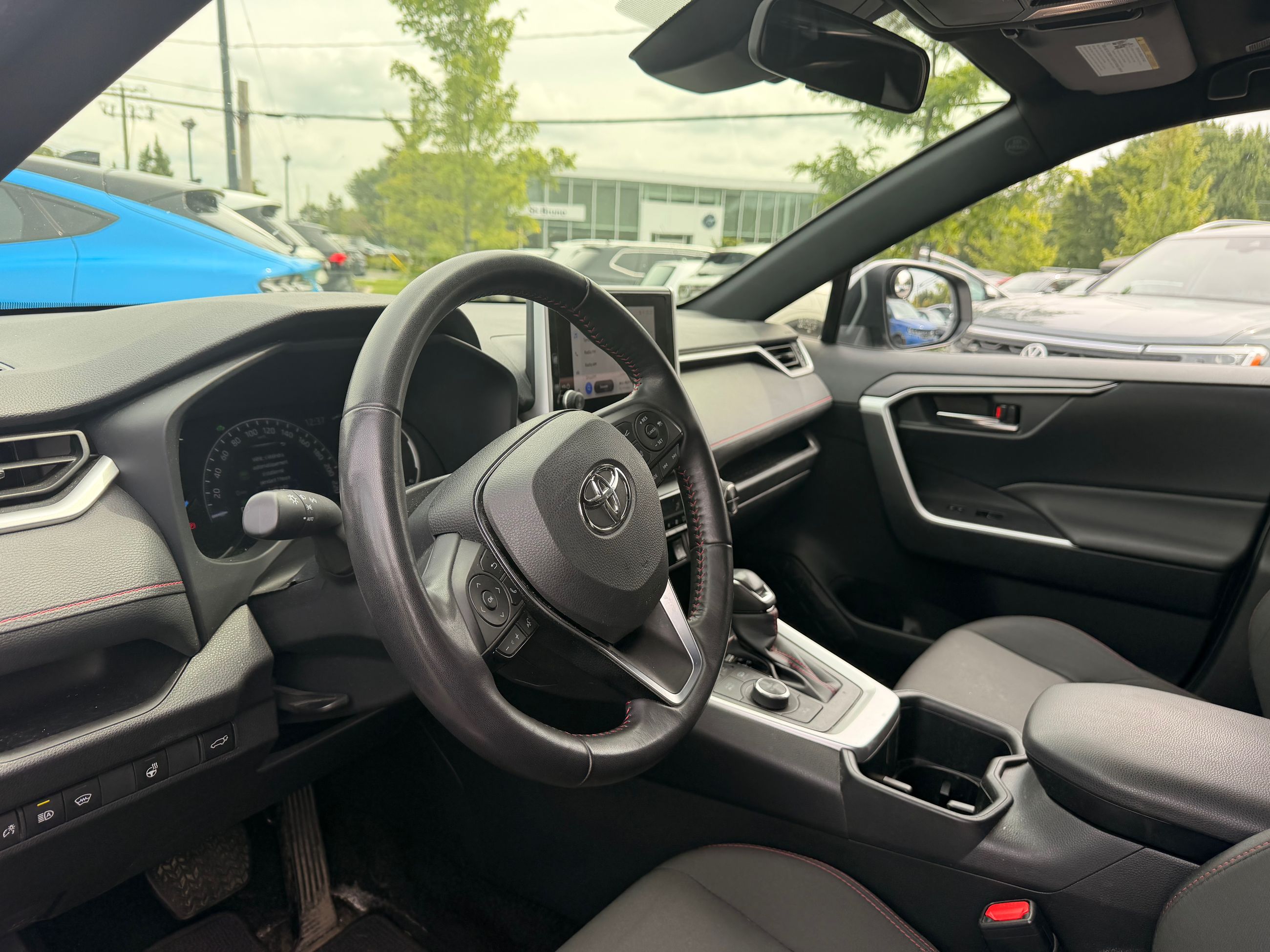 Toyota RAV4 Prime  2023 à Saint-Bruno-de-Montarville, Québec