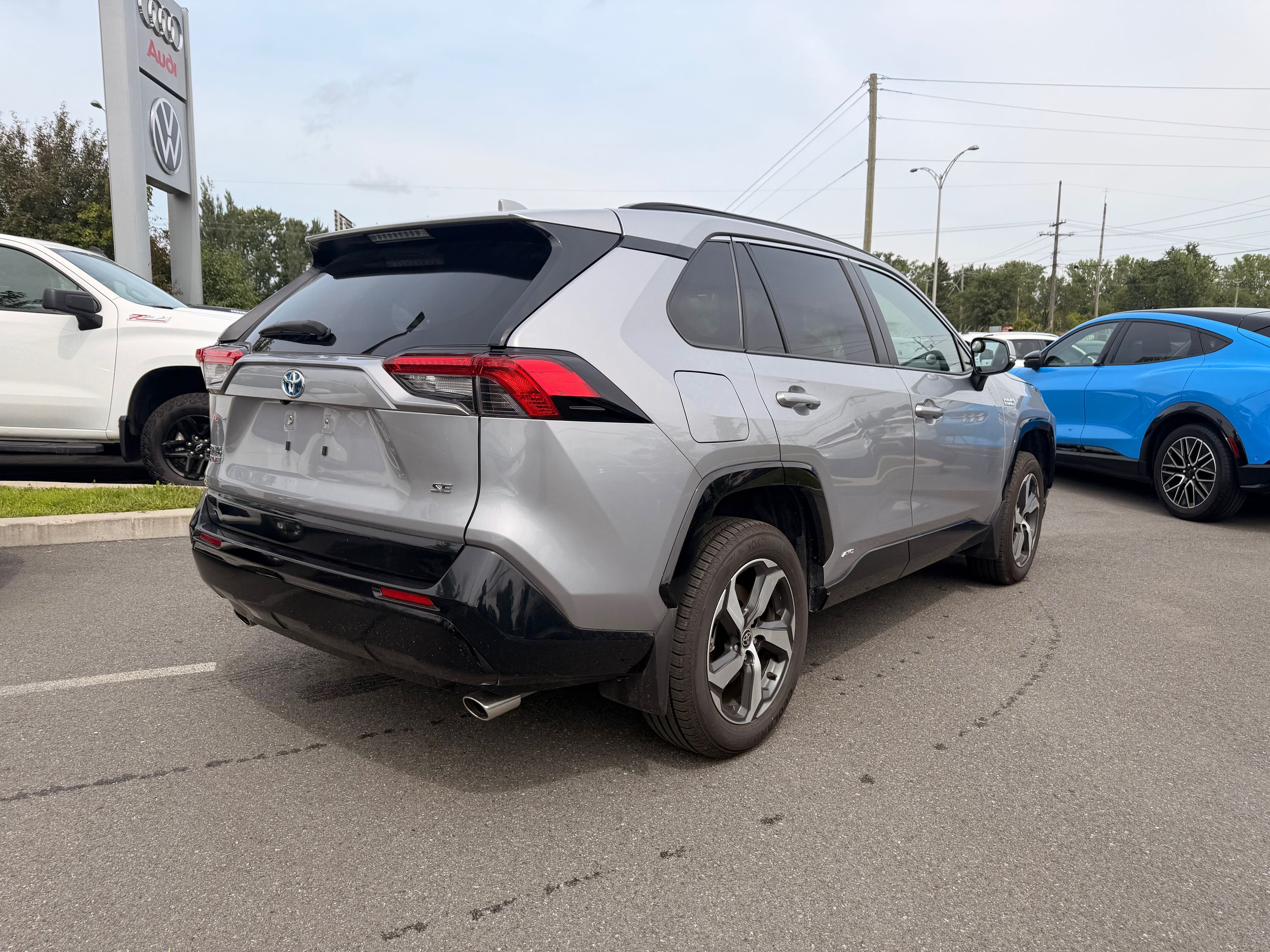 Toyota RAV4 Prime  2023 à Saint-Bruno-de-Montarville, Québec