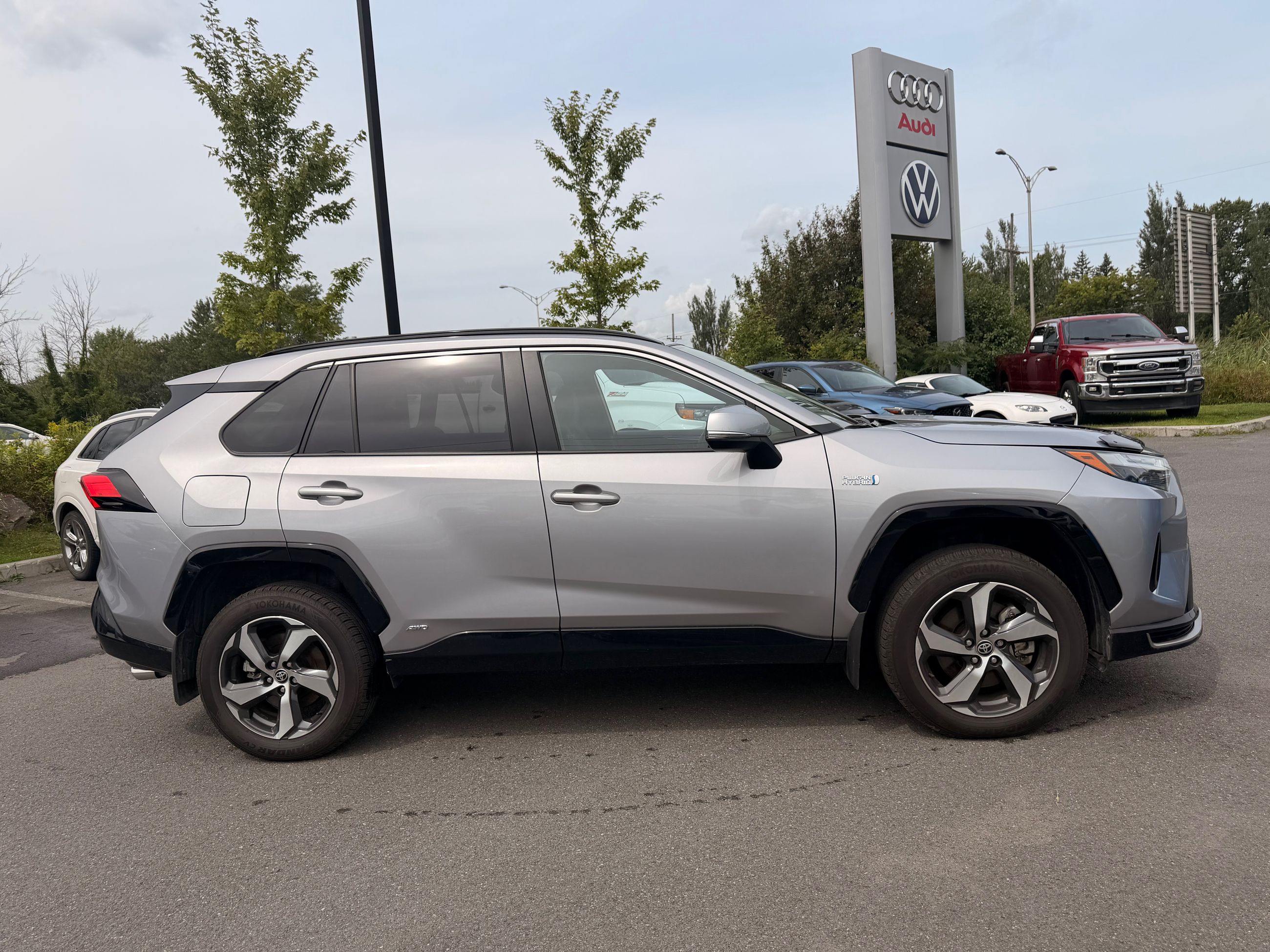 Toyota RAV4 Prime  2023 à Saint-Bruno-de-Montarville, Québec