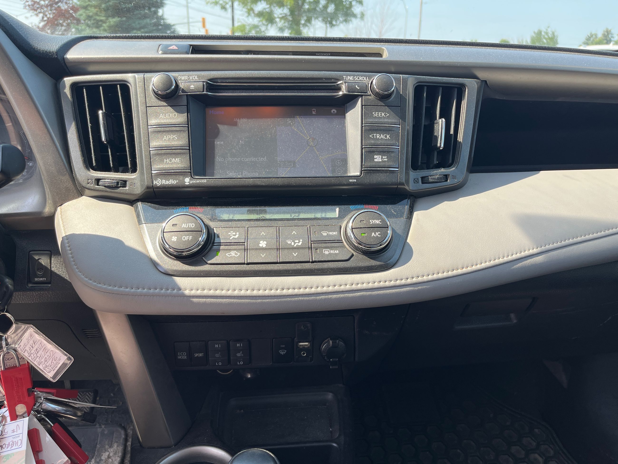 2014 Toyota RAV4 in Bolton, Ontario