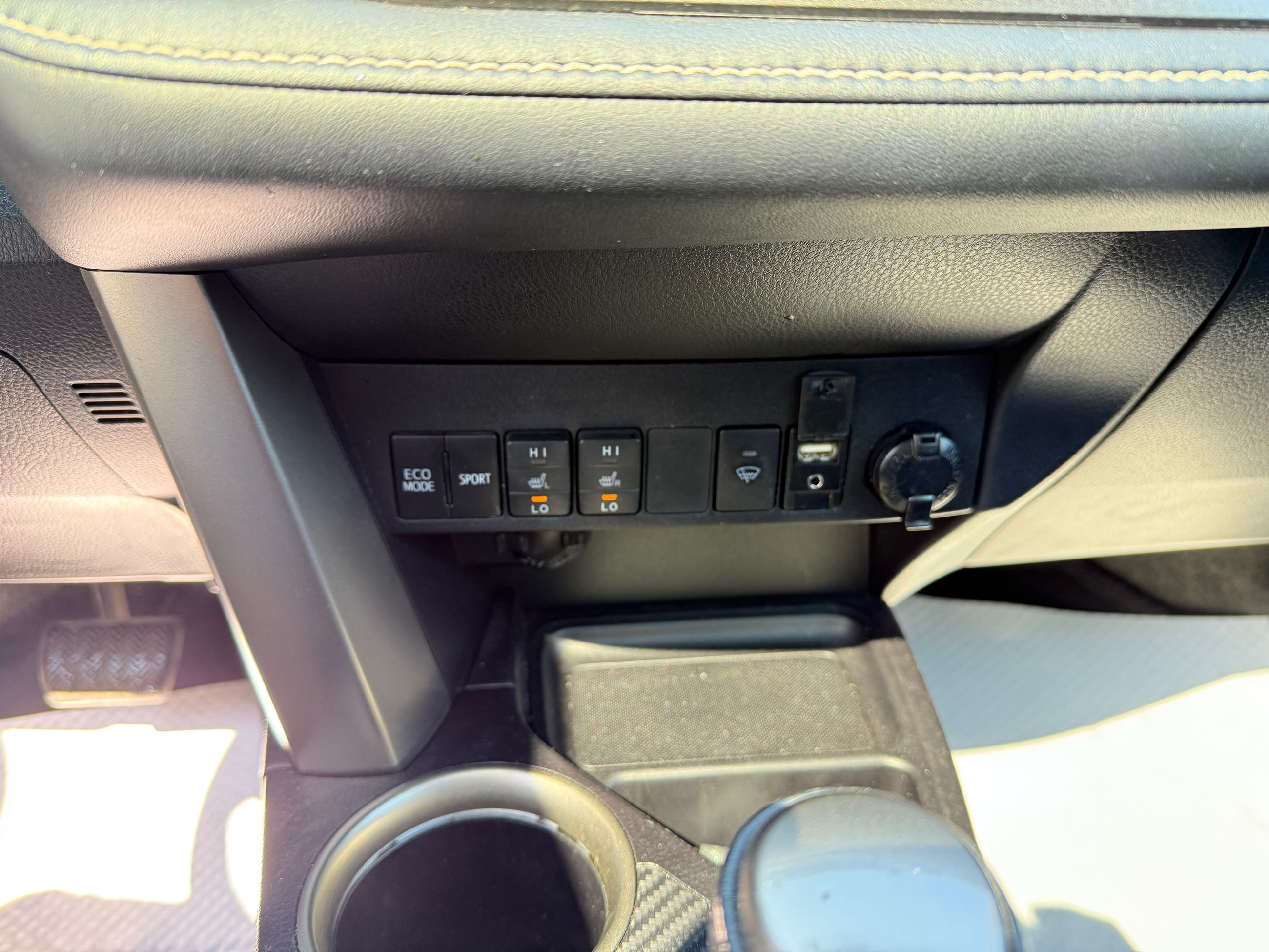 Toyota RAV4  2015 à Regina, Saskatchewan
