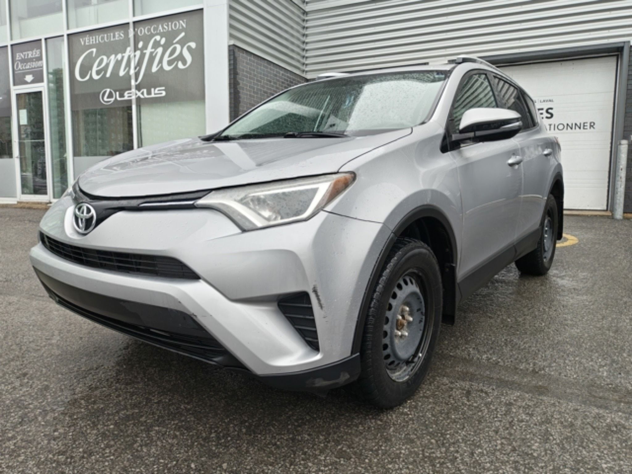 Toyota RAV4  2016 à Laval, Québec