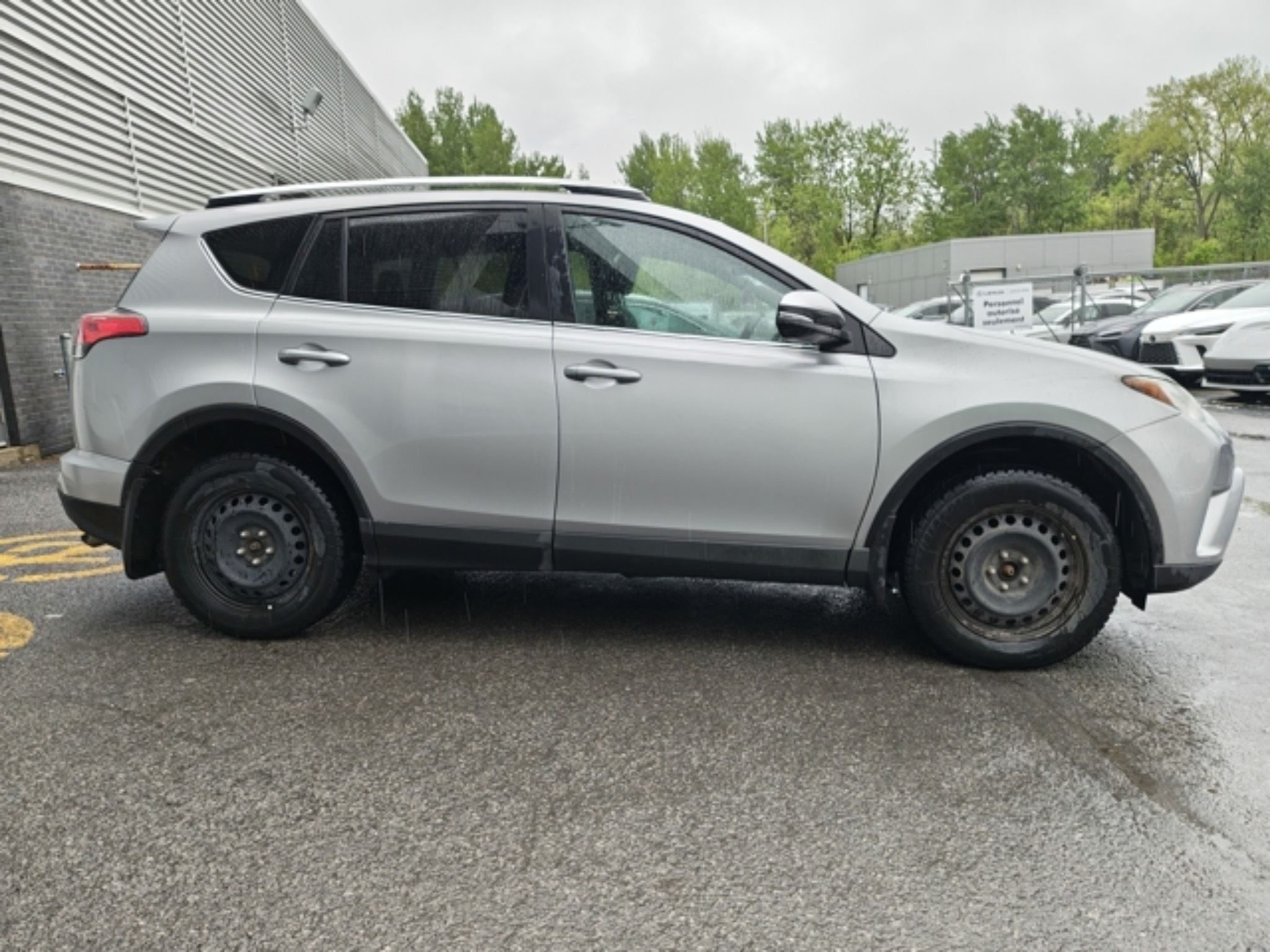 Toyota RAV4  2016 à Laval, Québec