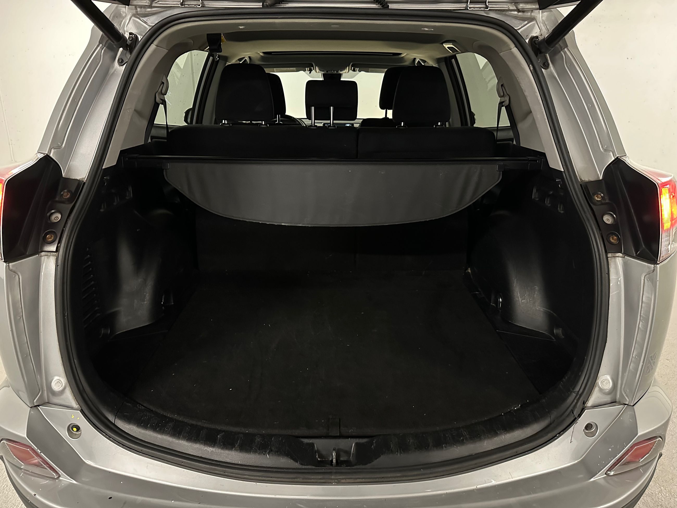Toyota RAV4  2017 à Vancouver, Colombie-Britannique