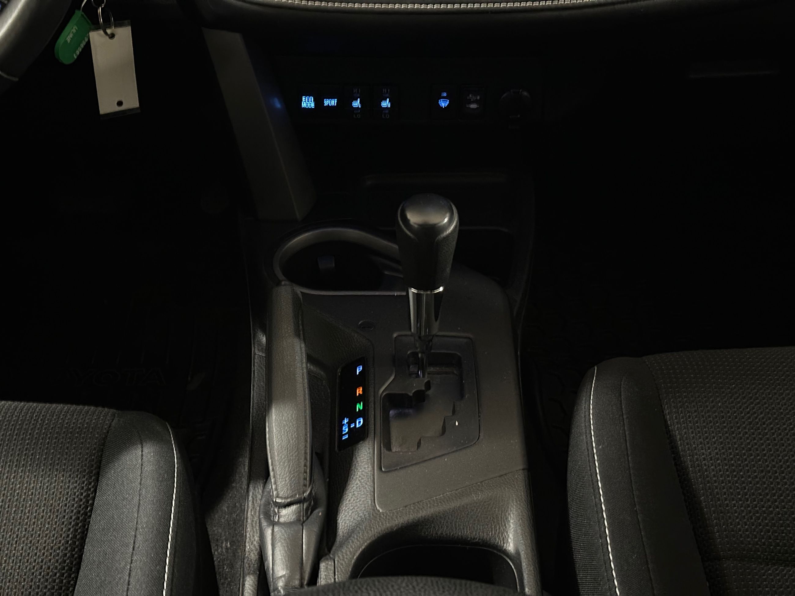 Toyota RAV4  2017 à Vancouver, Colombie-Britannique