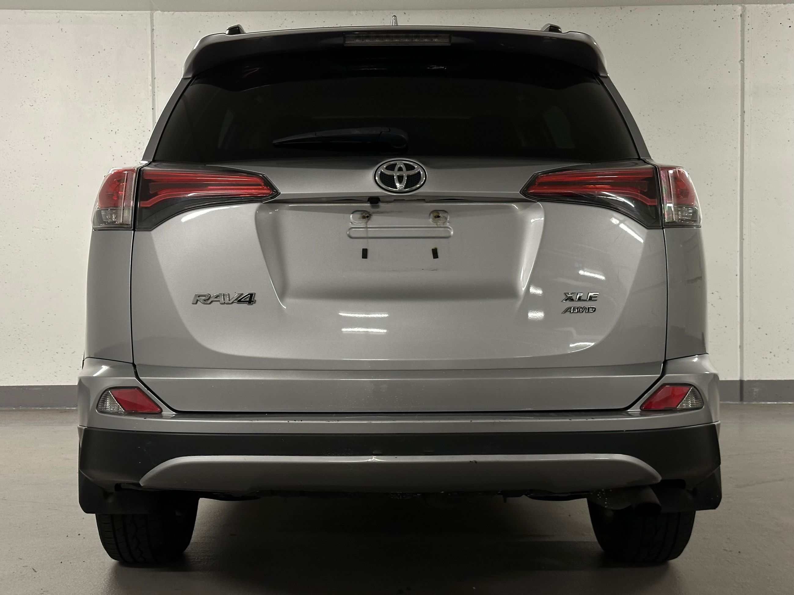 Toyota RAV4  2017 à Vancouver, Colombie-Britannique
