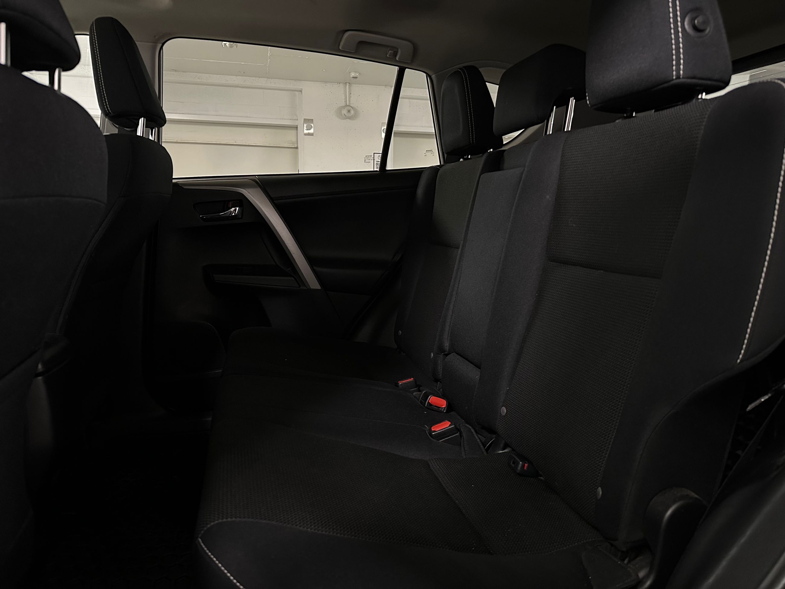 Toyota RAV4  2017 à Vancouver, Colombie-Britannique