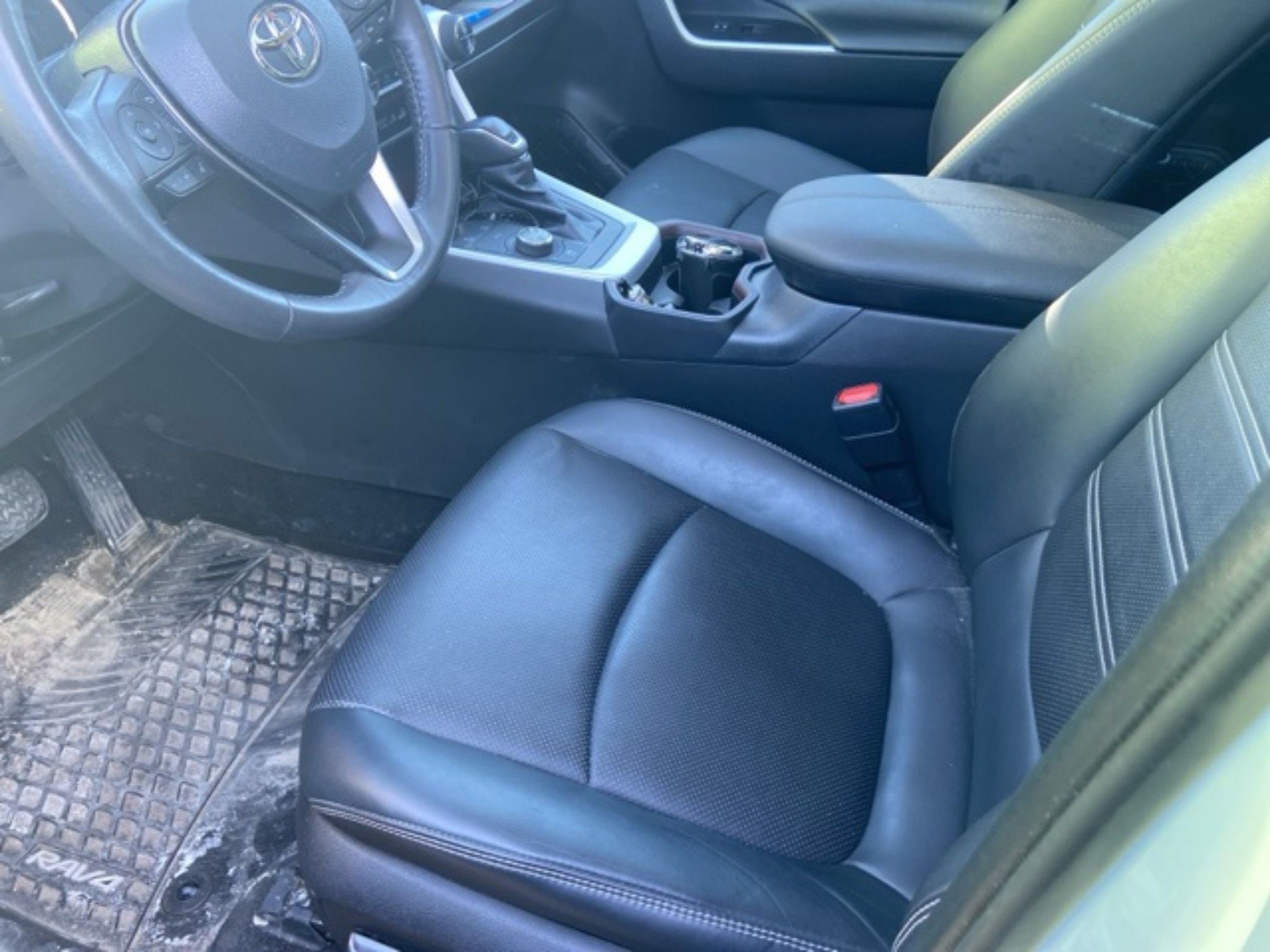 2020 Toyota RAV4 in Laval, Quebec