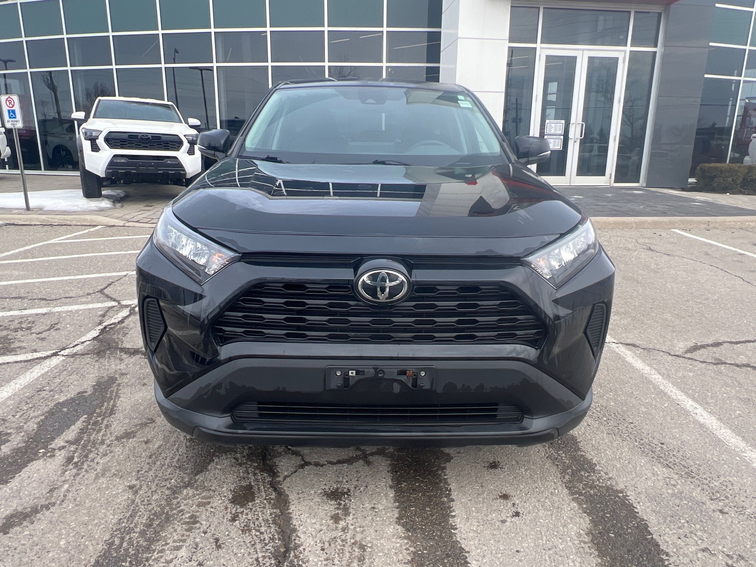 Toyota RAV4  2023 à Bolton, Ontario
