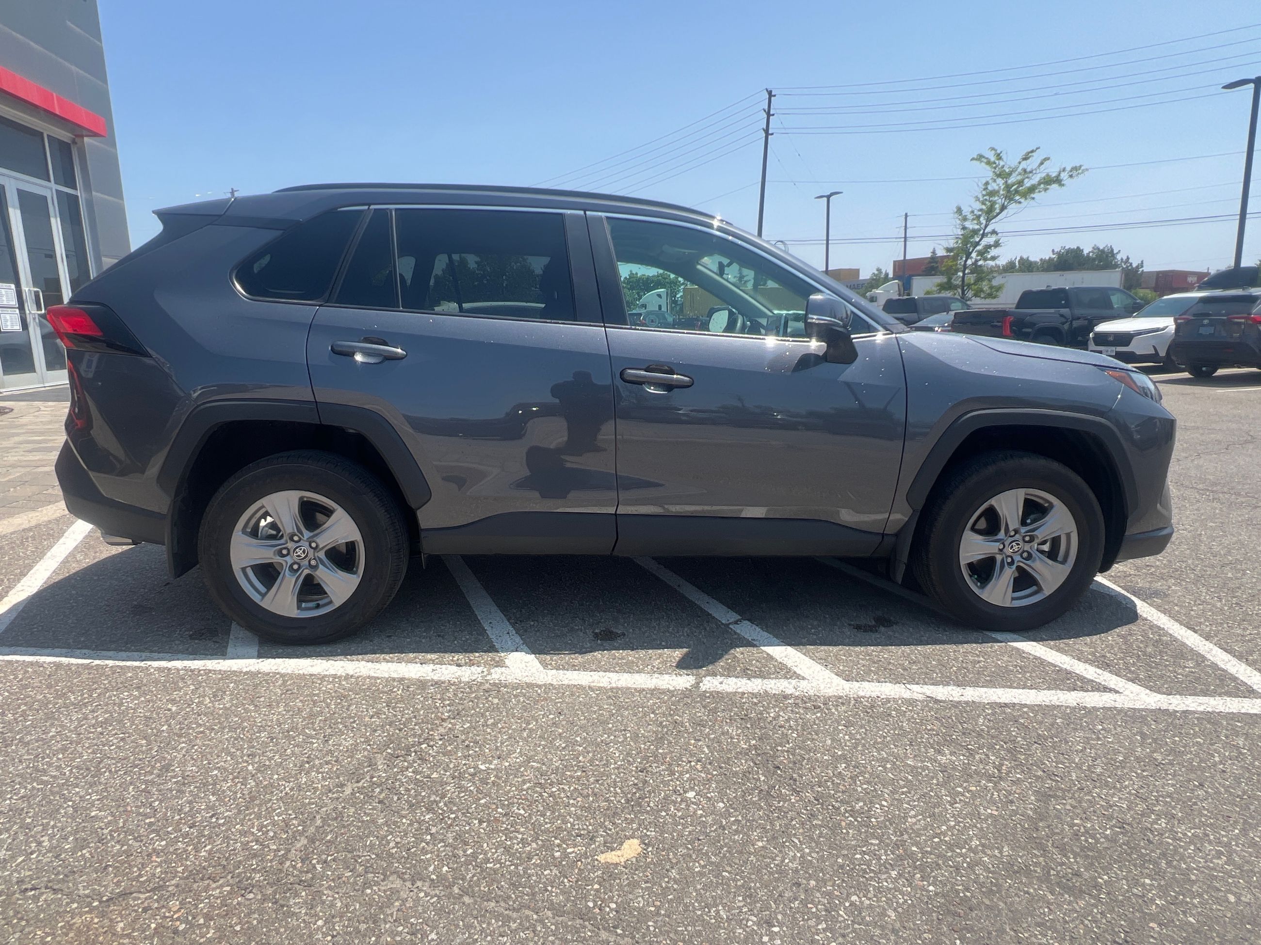 Toyota RAV4  2025 à Bolton, Ontario