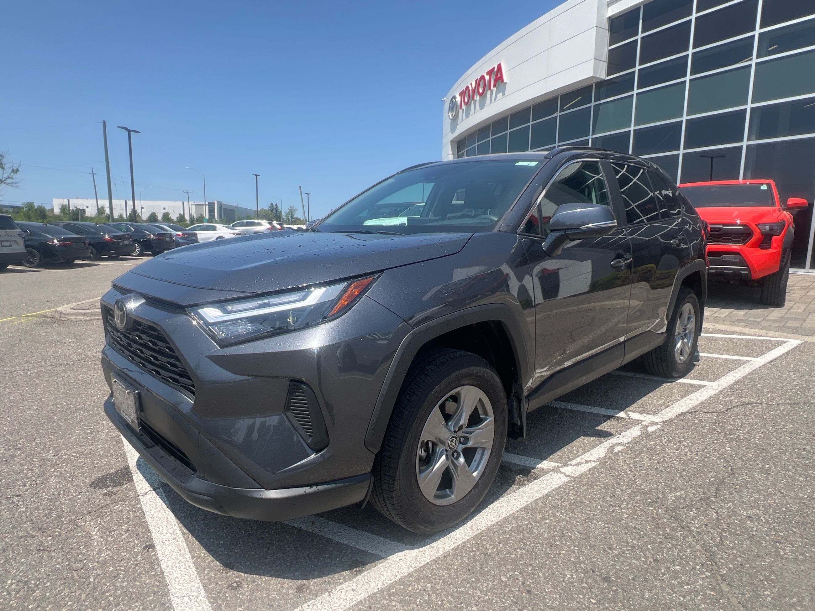 Toyota RAV4  2025 à Bolton, Ontario