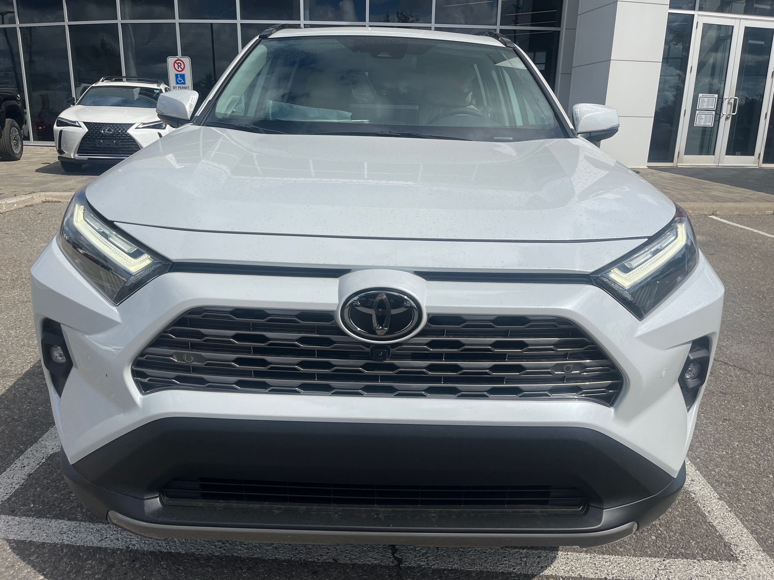 Toyota RAV4  2025 à Bolton, Ontario