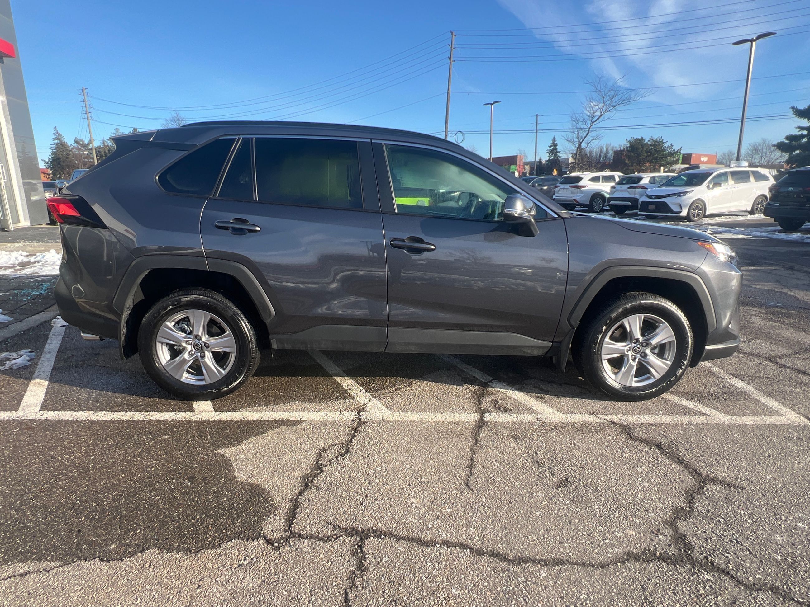 Toyota RAV4  2025 à Bolton, Ontario
