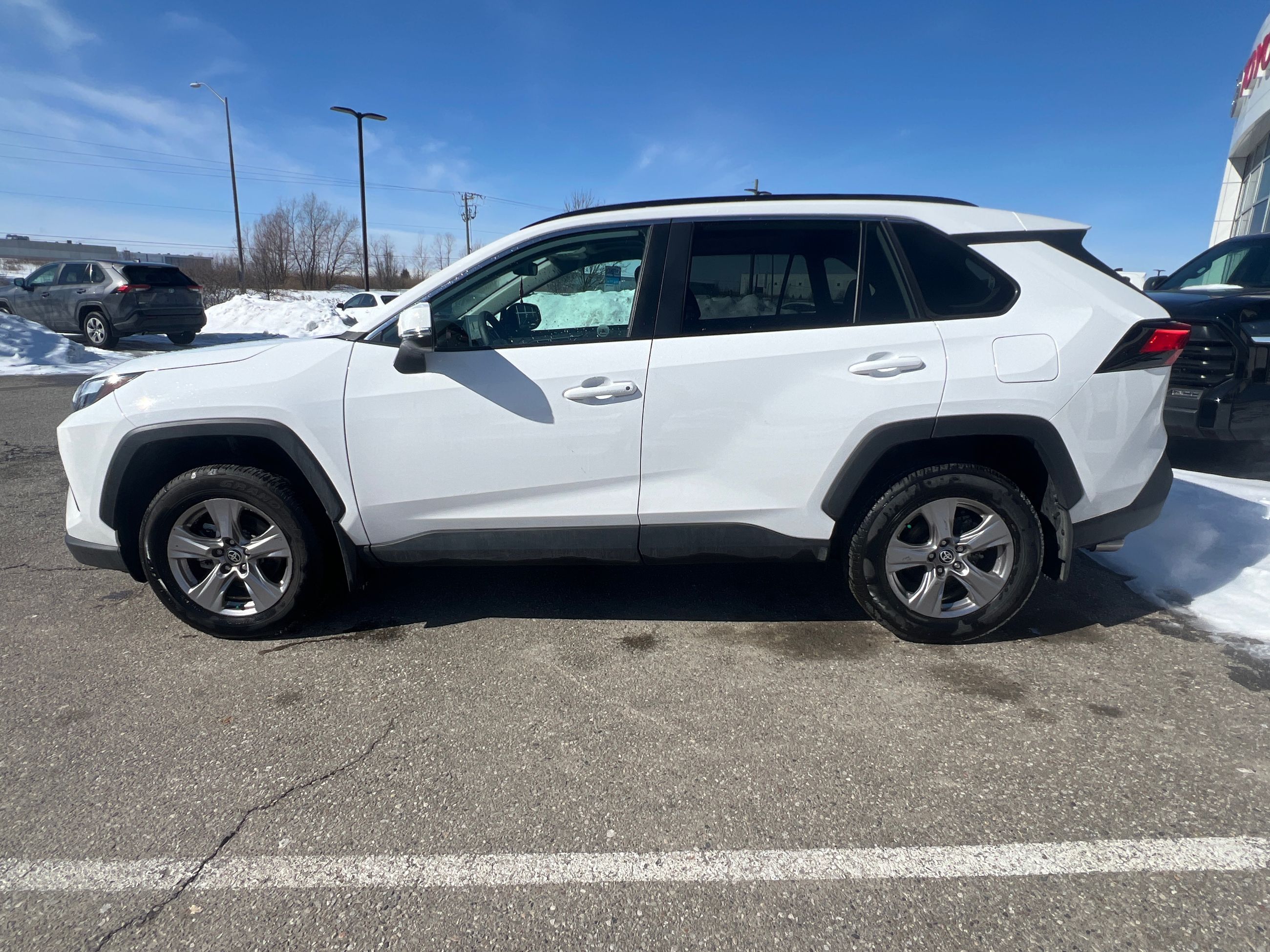 Toyota RAV4  2025 à Bolton, Ontario