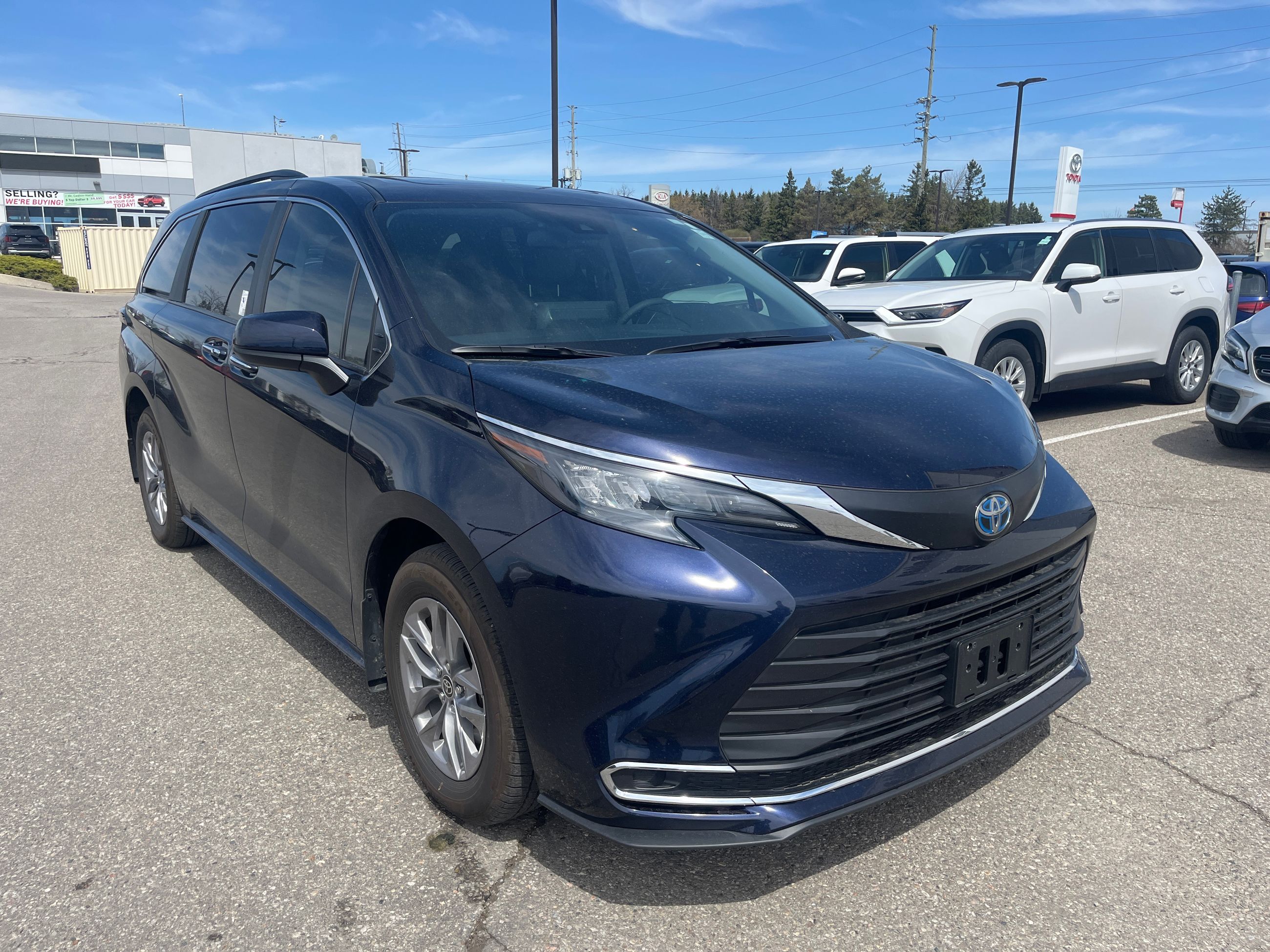 Toyota Sienna Hybrid  2024 à Bolton, Ontario