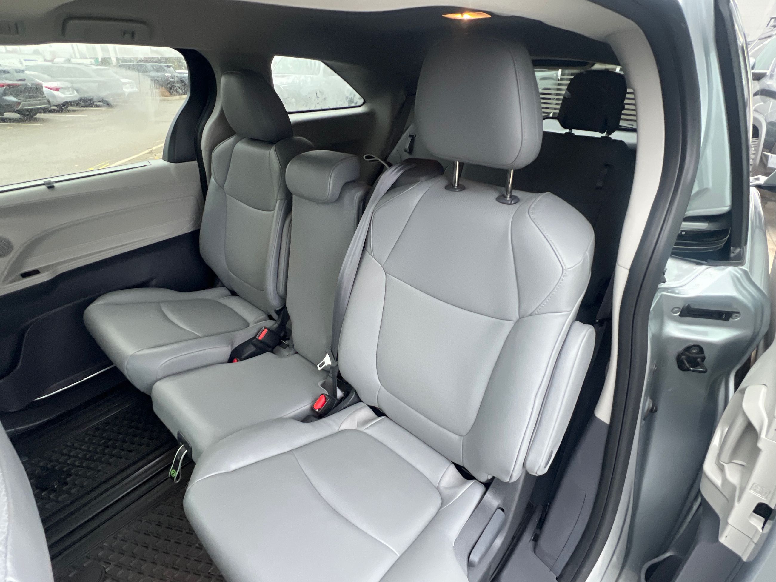 2024 Toyota Sienna Hybrid