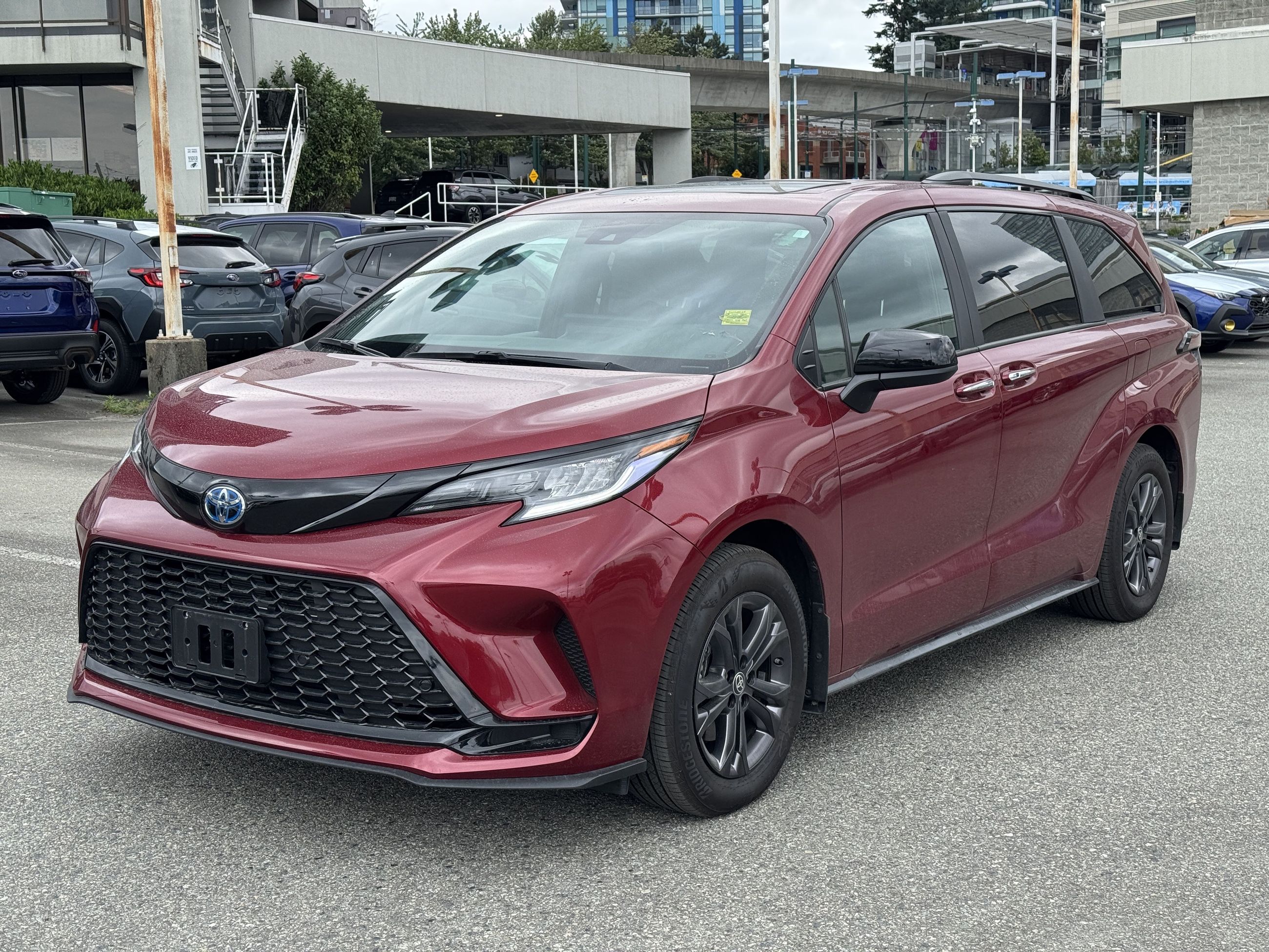Toyota Sienna Hybrid  2025 à Vancouver, Colombie-Britannique
