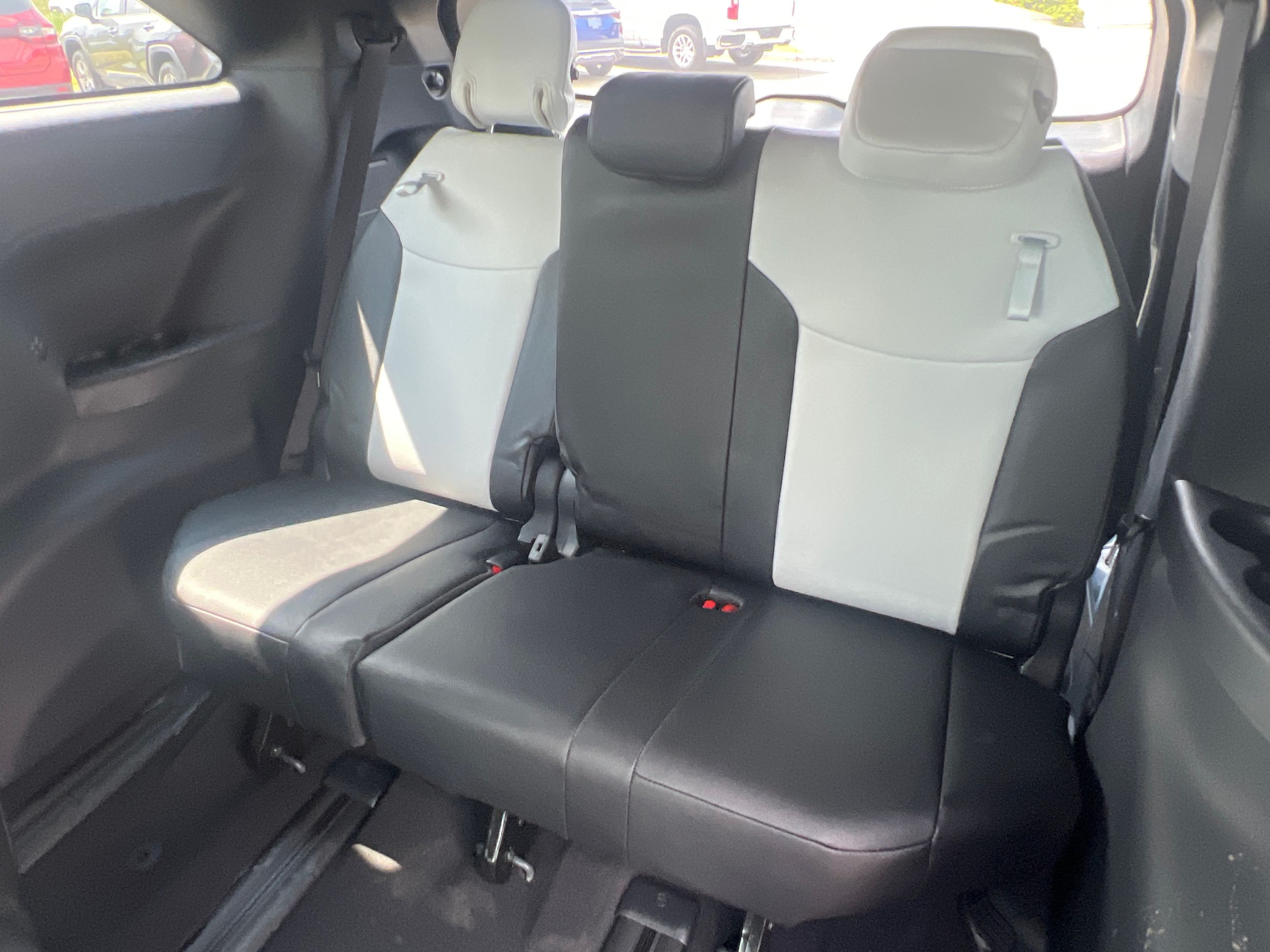 2025 Toyota Sienna Hybrid in Bolton, Ontario