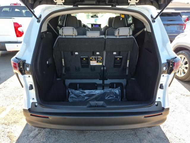 2025 Toyota Sienna Hybrid