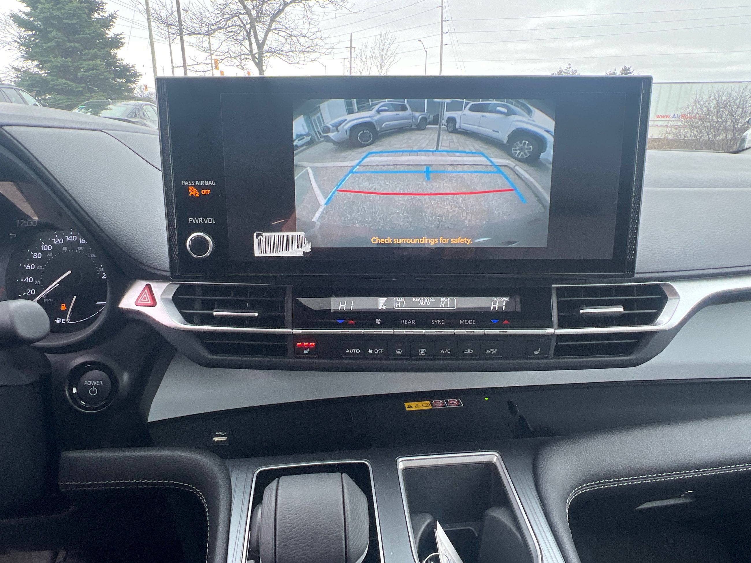 2025 Toyota Sienna Hybrid