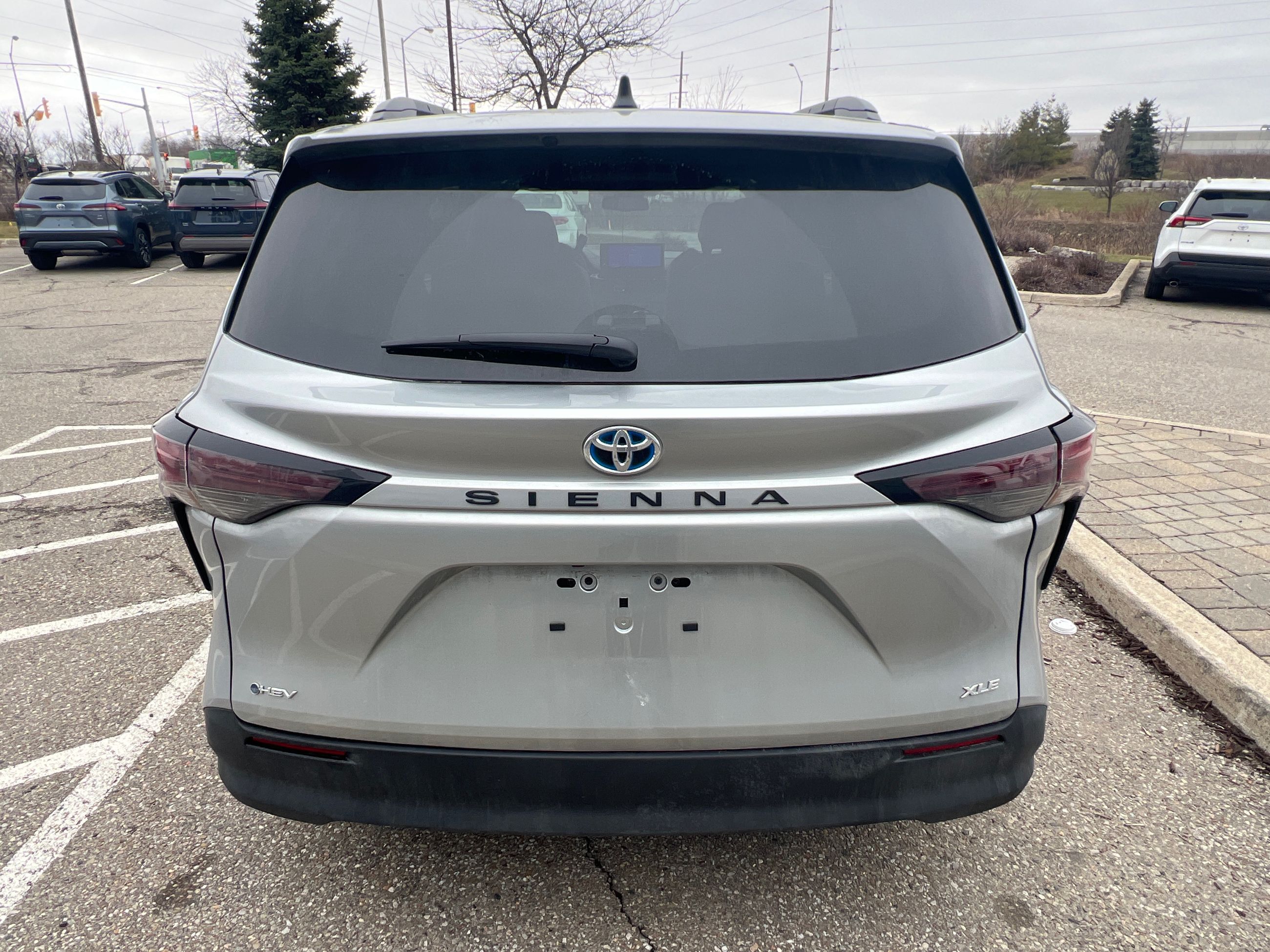 2025 Toyota Sienna Hybrid