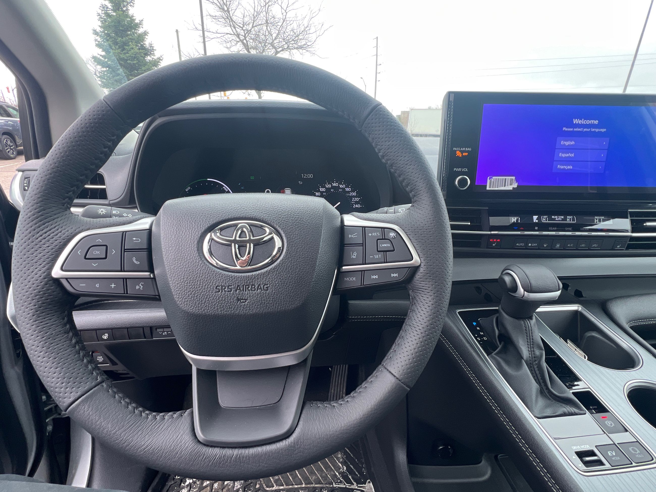 2025 Toyota Sienna Hybrid