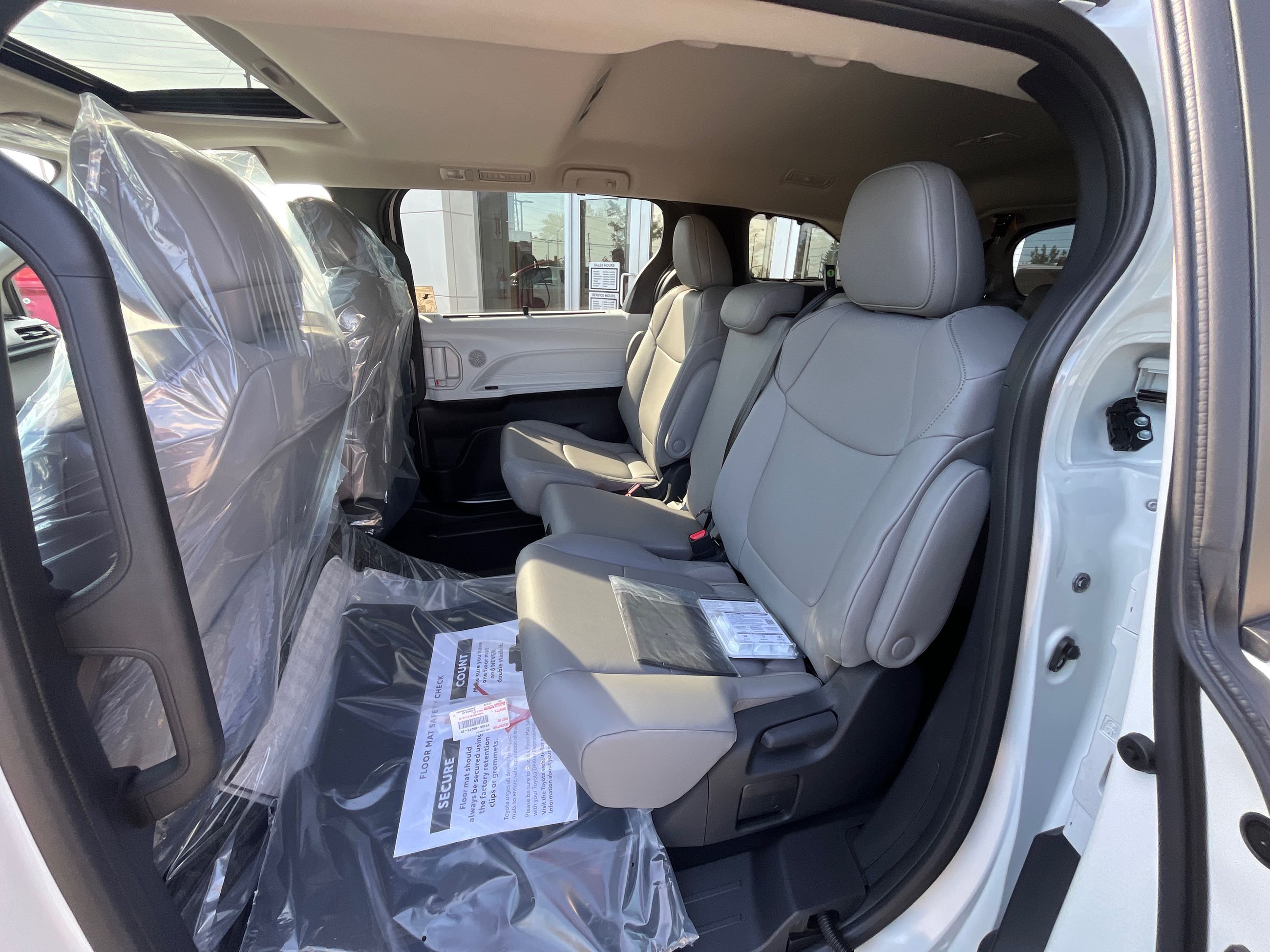 Toyota Sienna Hybrid  2026 à Bolton, Ontario