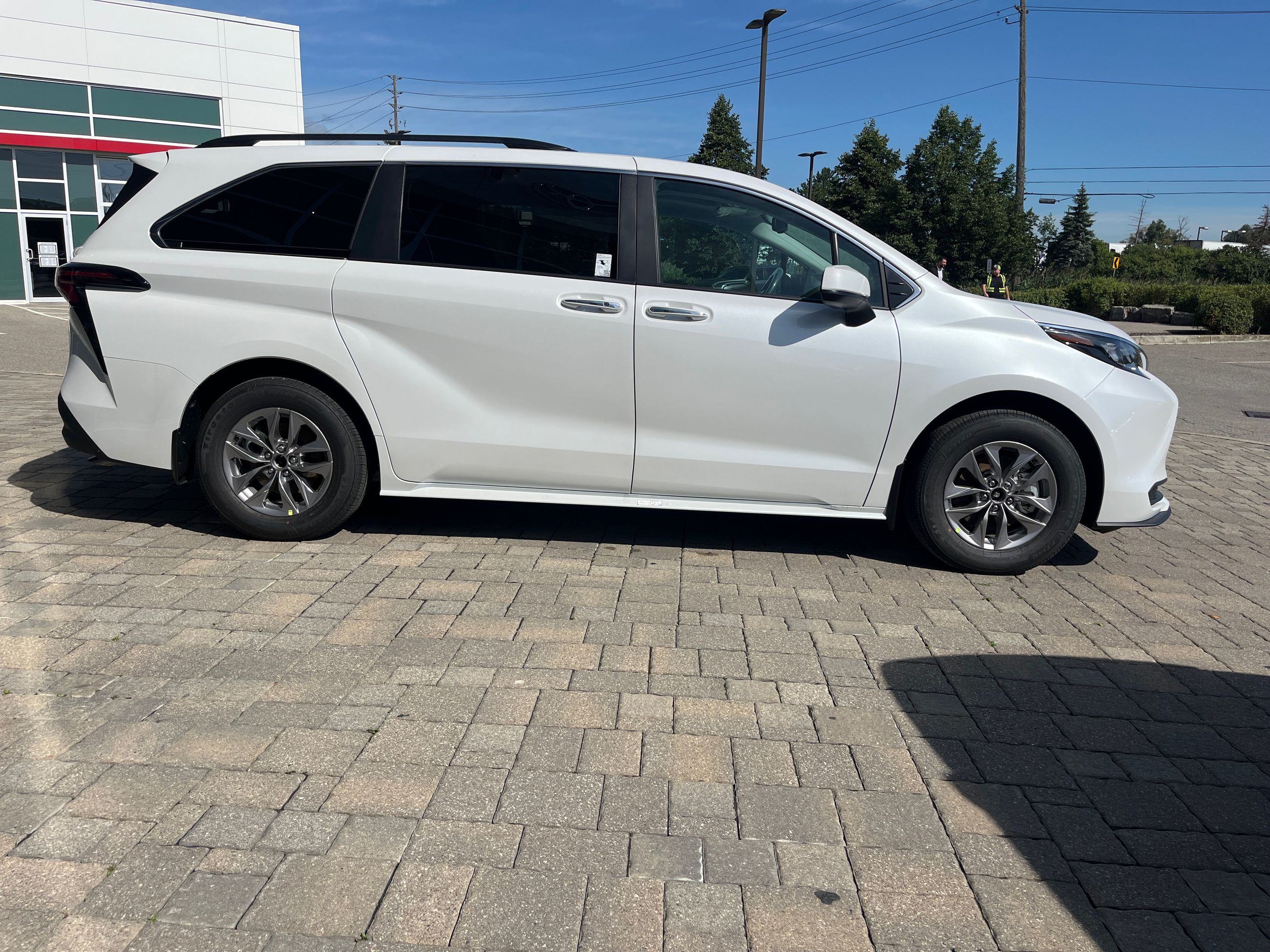Toyota Sienna Hybrid  2026 à Bolton, Ontario