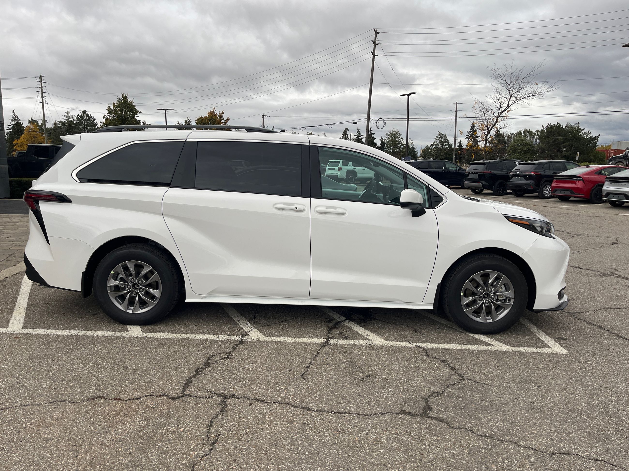 Toyota Sienna Hybrid  2026 à Bolton, Ontario
