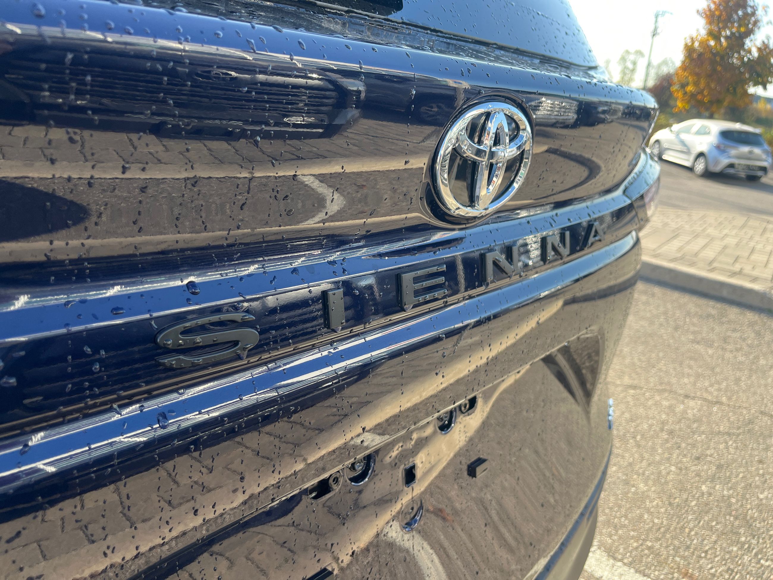 2026 Toyota Sienna Hybrid in Bolton, Ontario