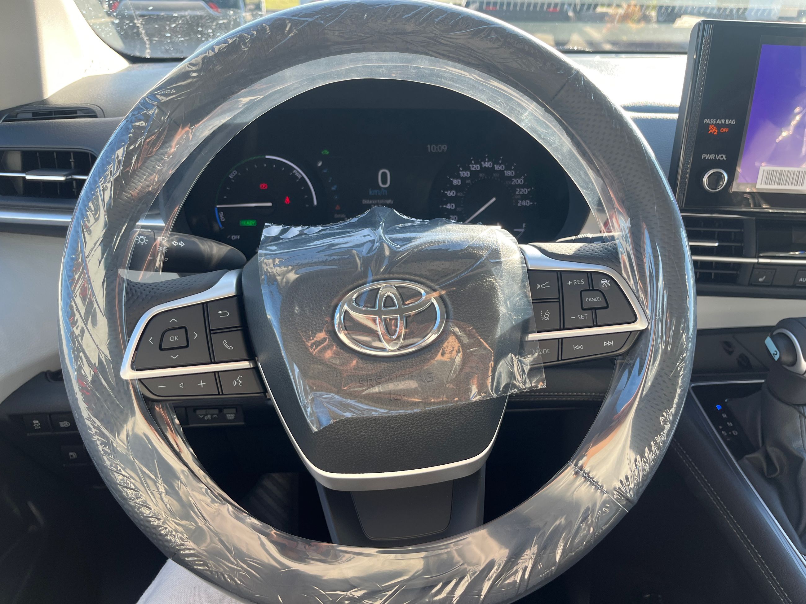 2026 Toyota Sienna Hybrid in Bolton, Ontario